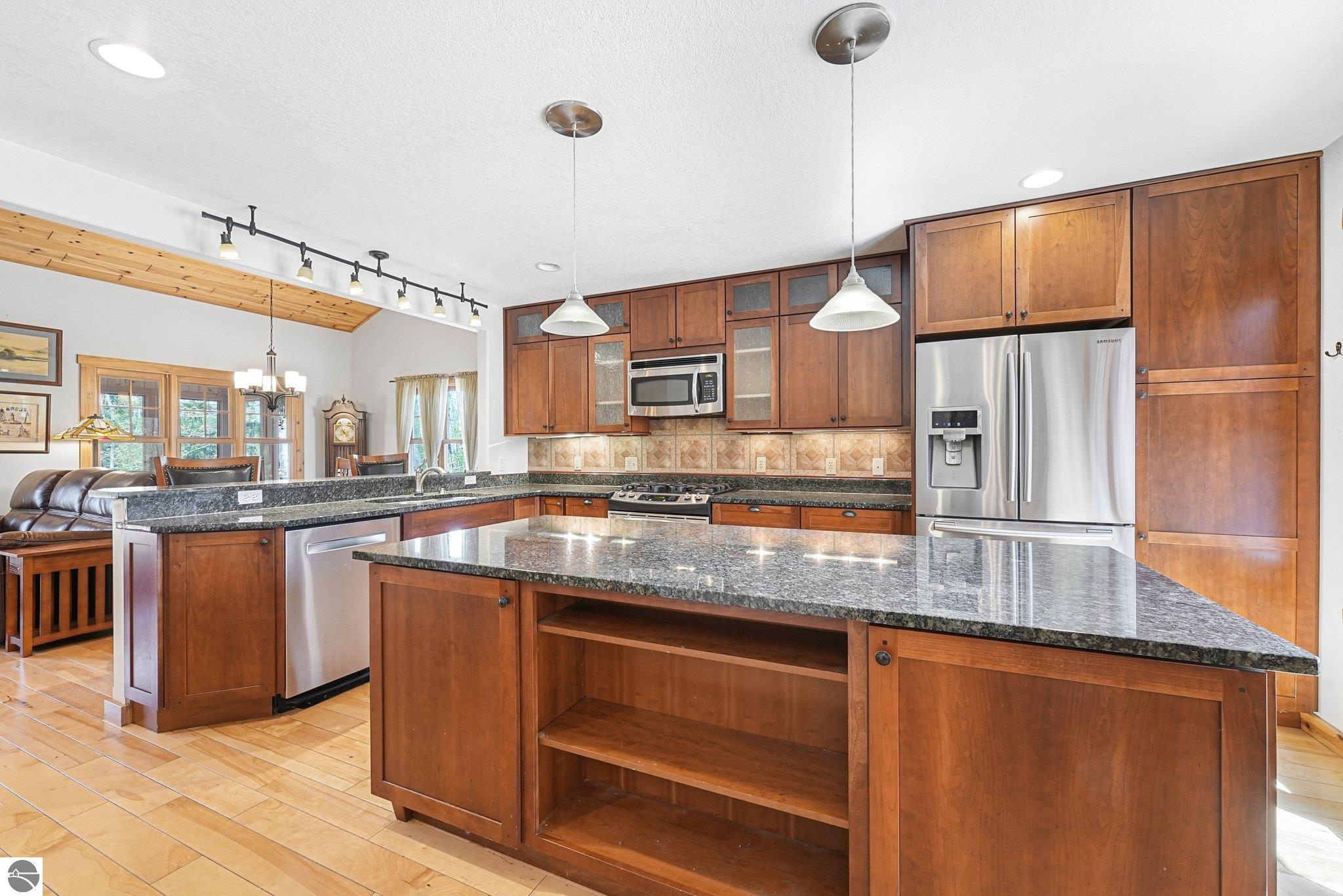 3958 Northshore Trail