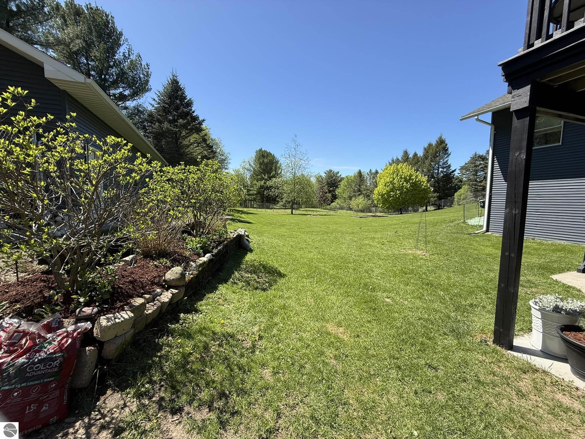 5867 Mabel Road