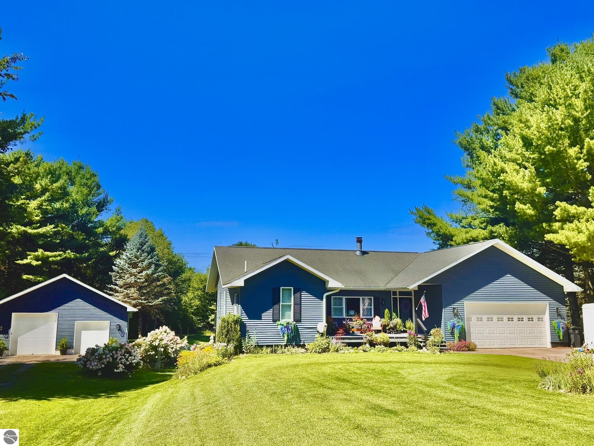 5867 Mabel Road