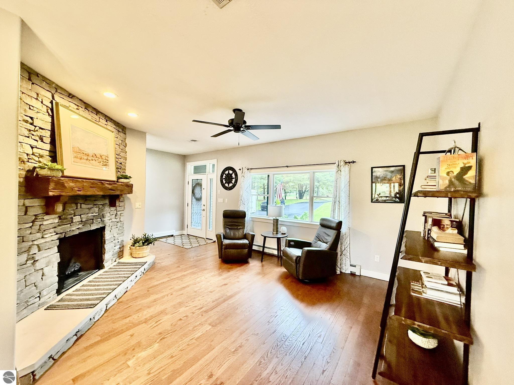 5867 Mabel Road