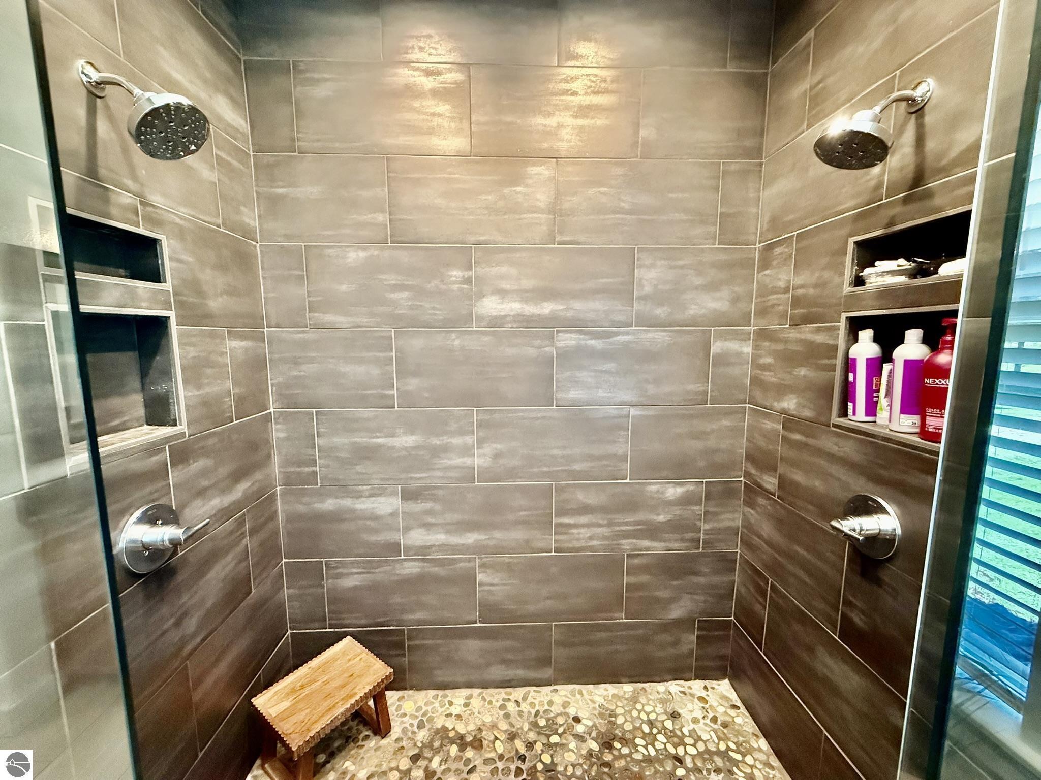 5867 Mabel Road