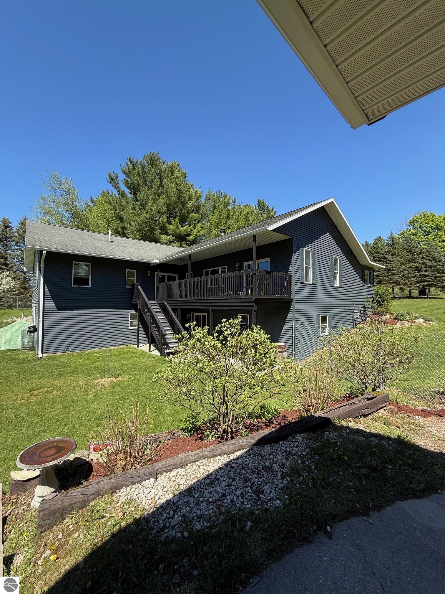 5867 Mabel Road