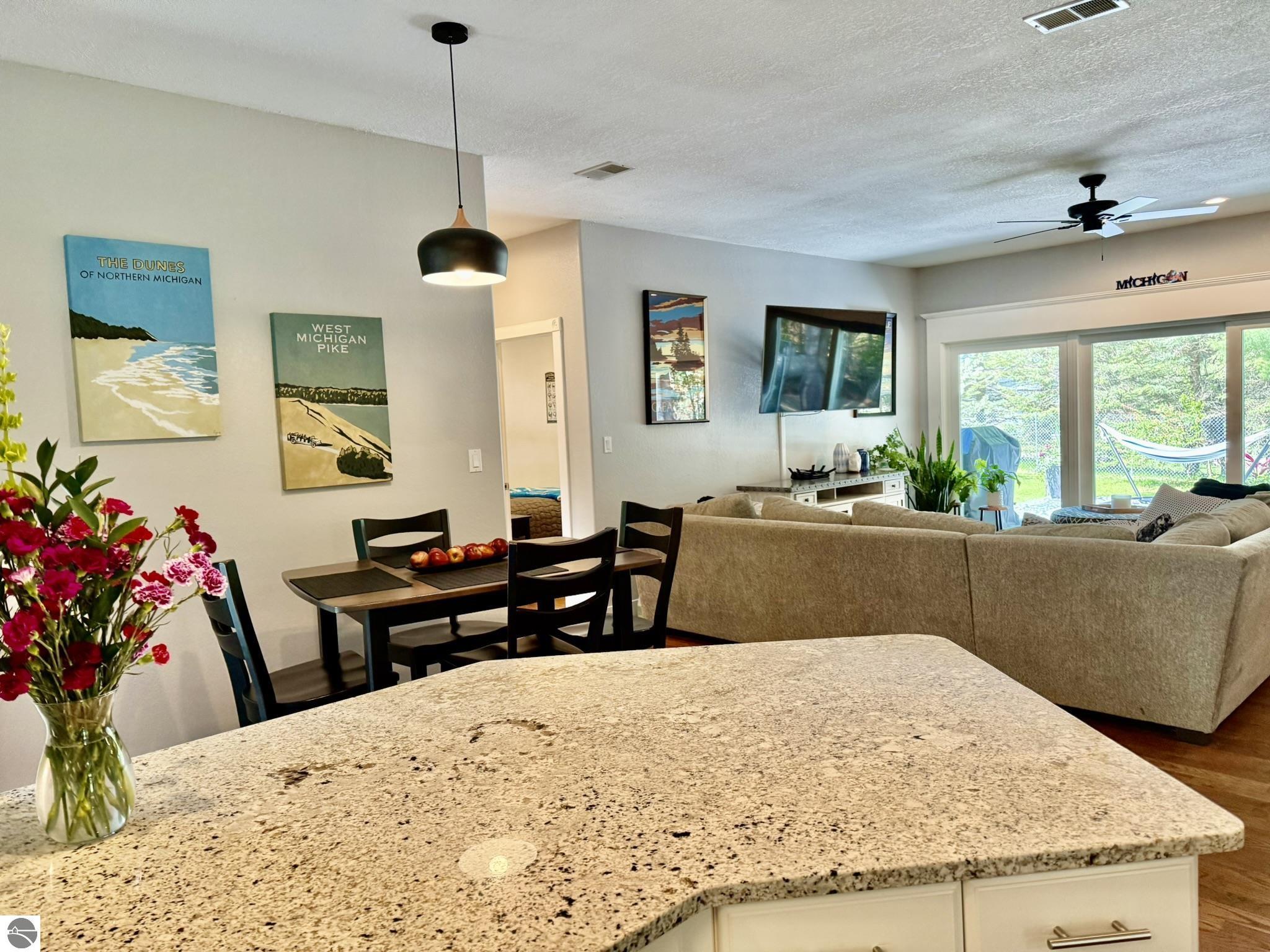 5867 Mabel Road
