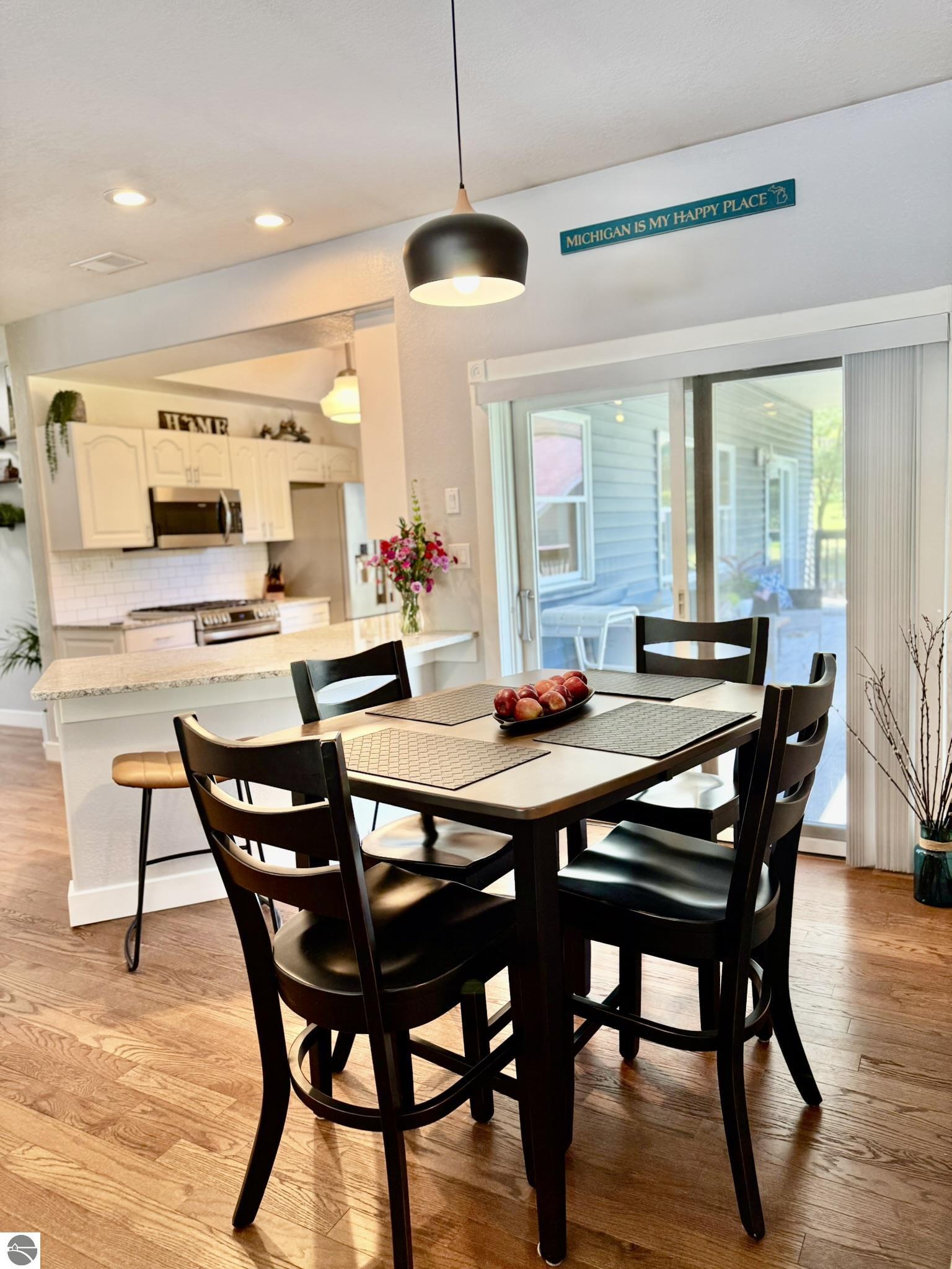 5867 Mabel Road