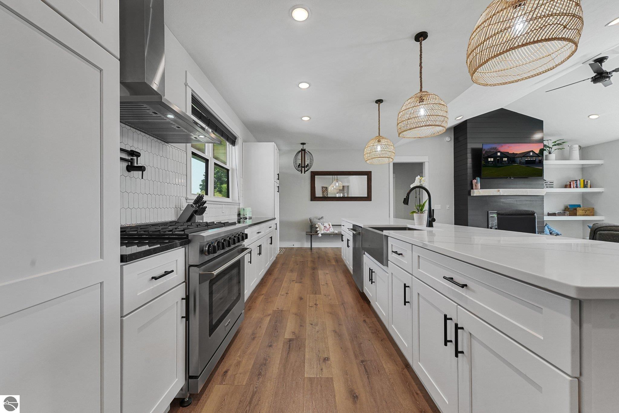 3685 Falconhurst Drive