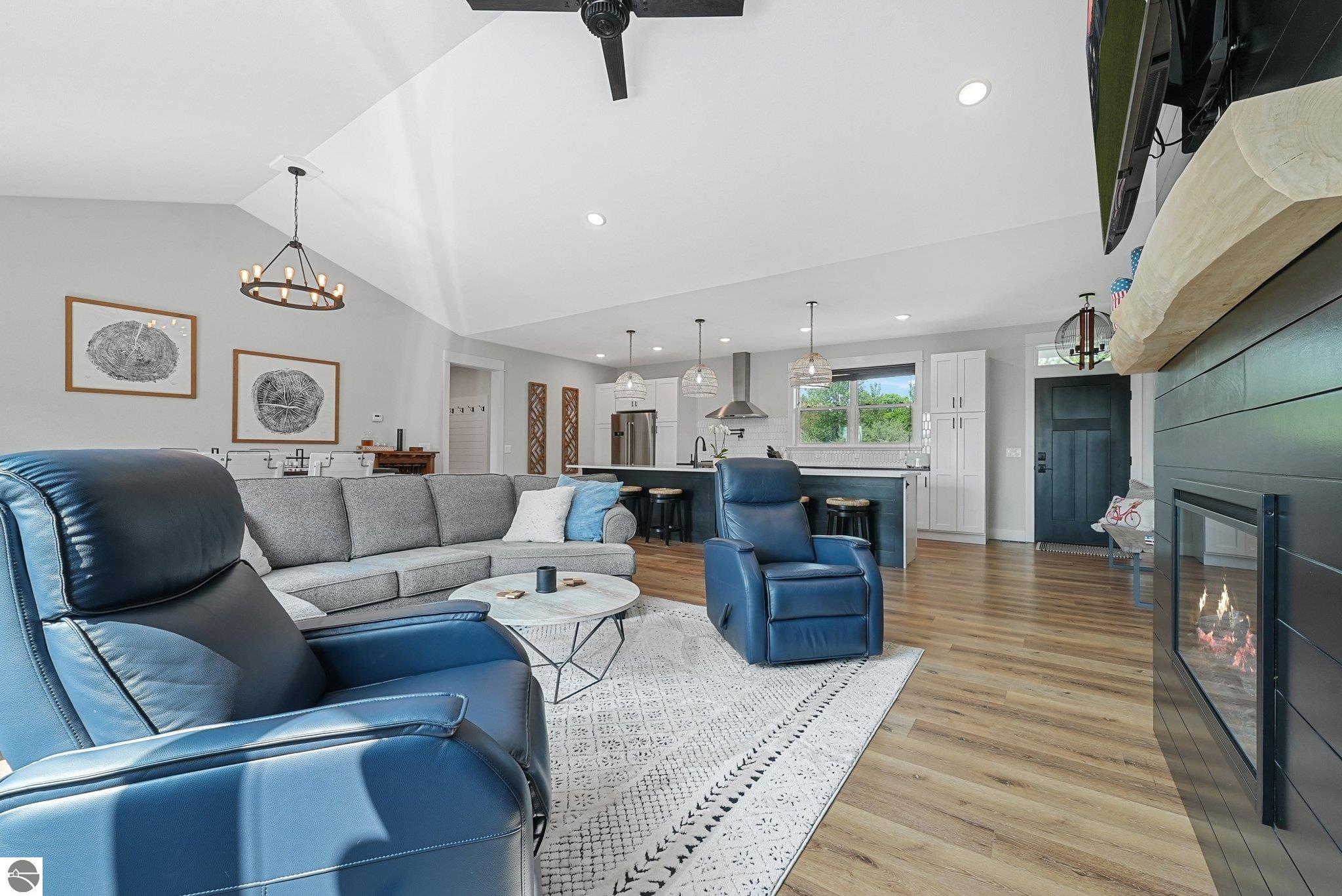 3685 Falconhurst Drive