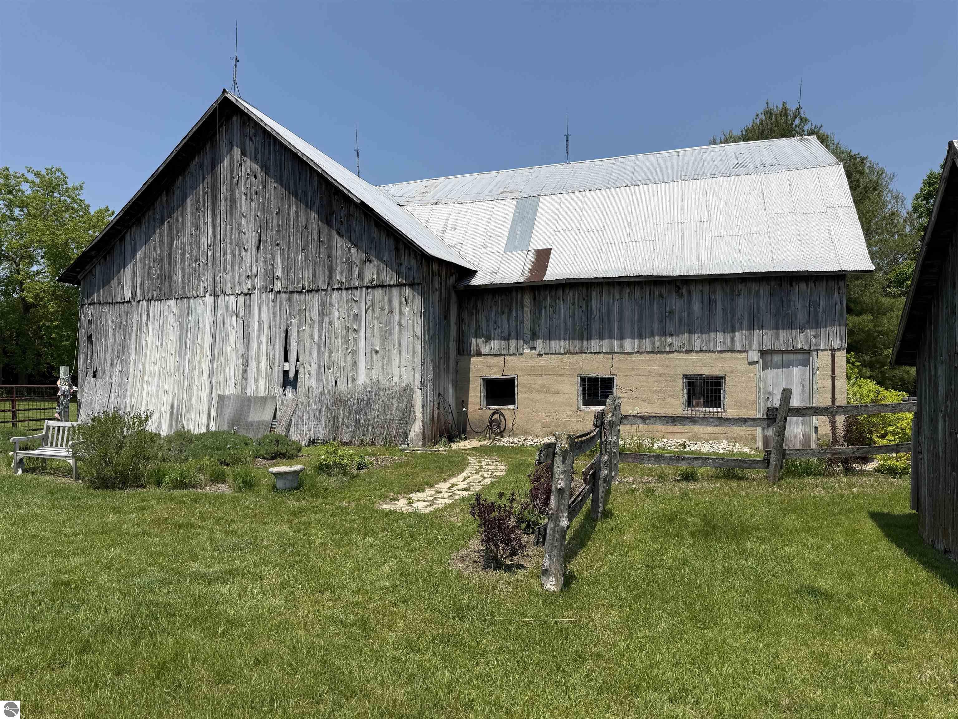 3362 S French Road