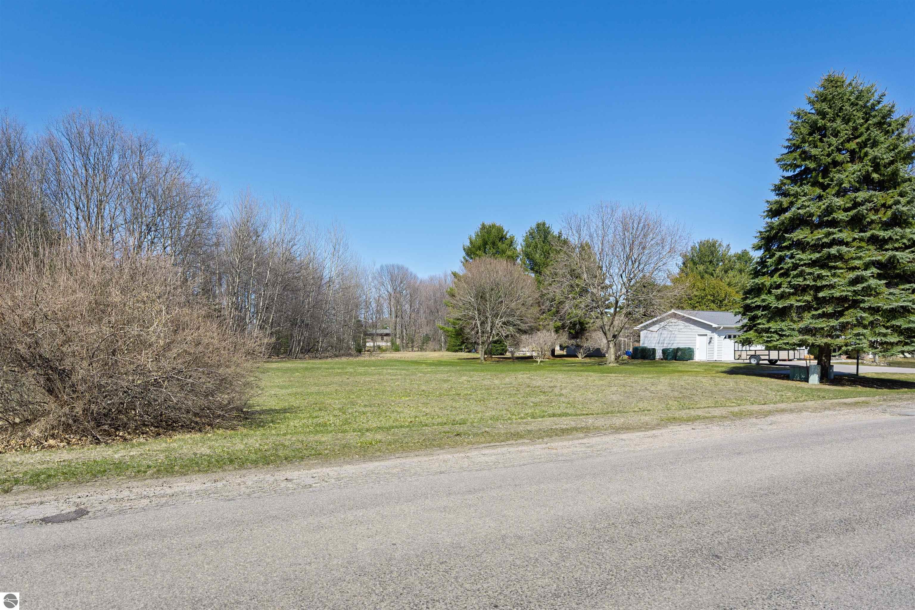 7905 Peaceful Valley Road