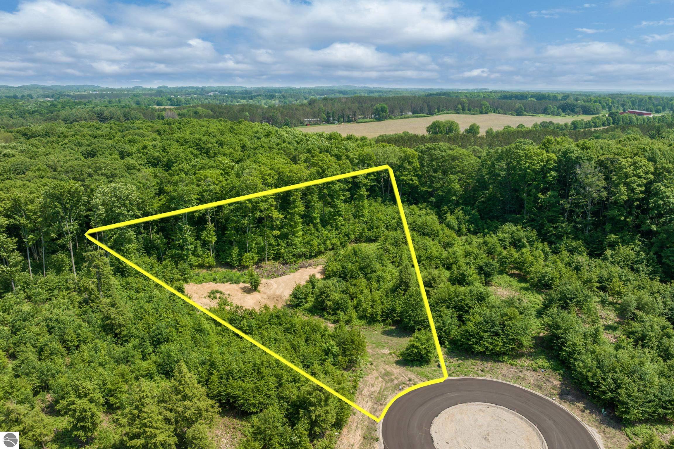 8762 Hemlock Hill Drive