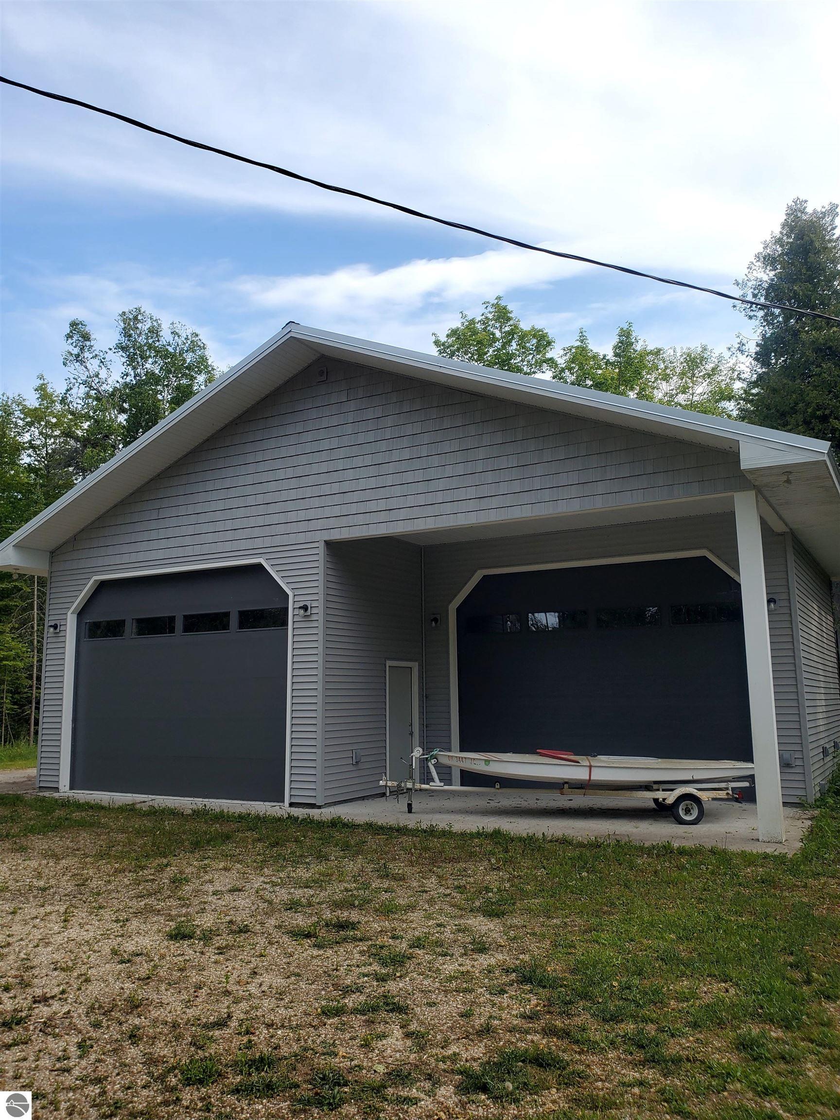 1550 Birch