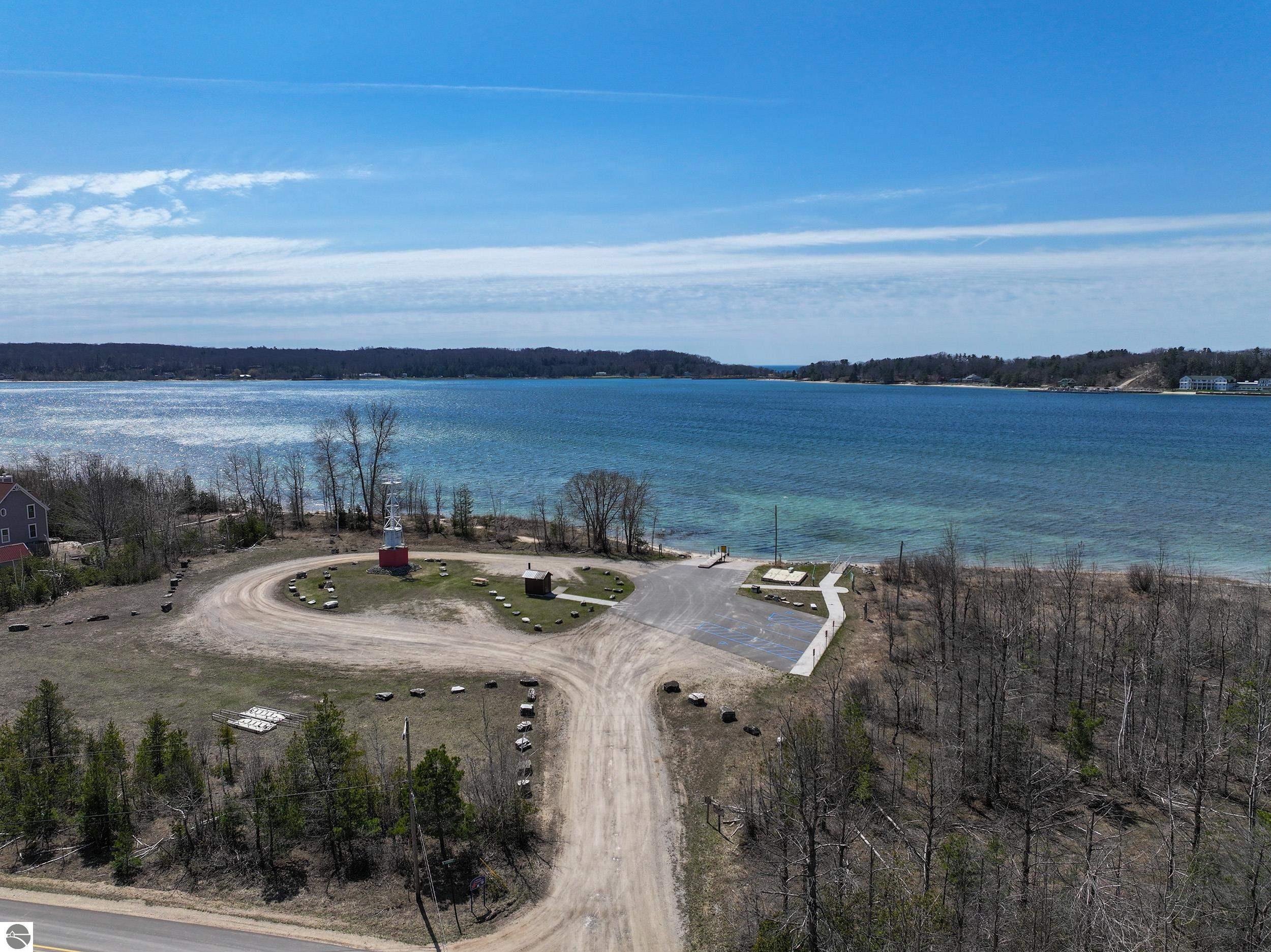 Lake Park Drive