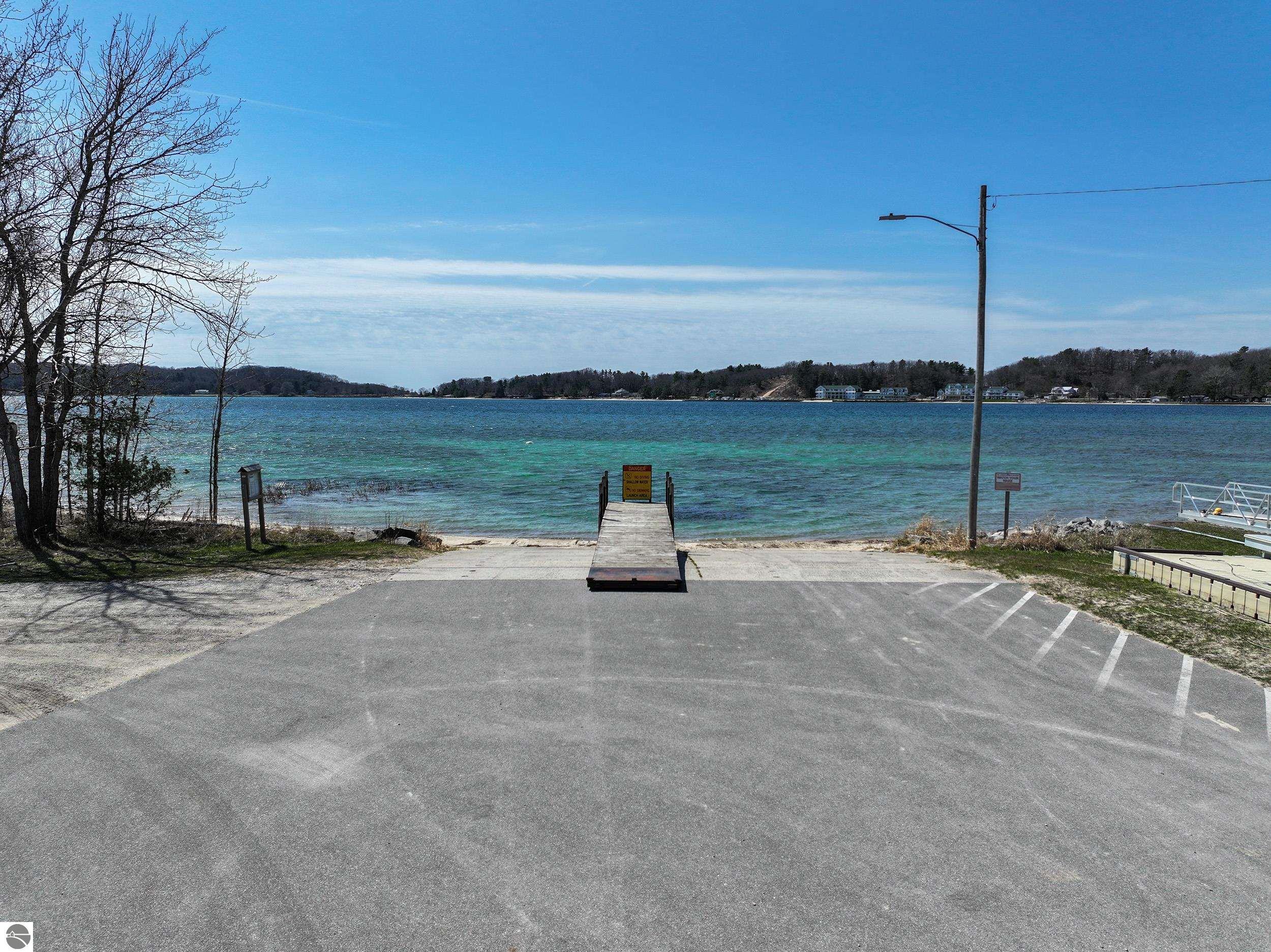 Lake Park Drive