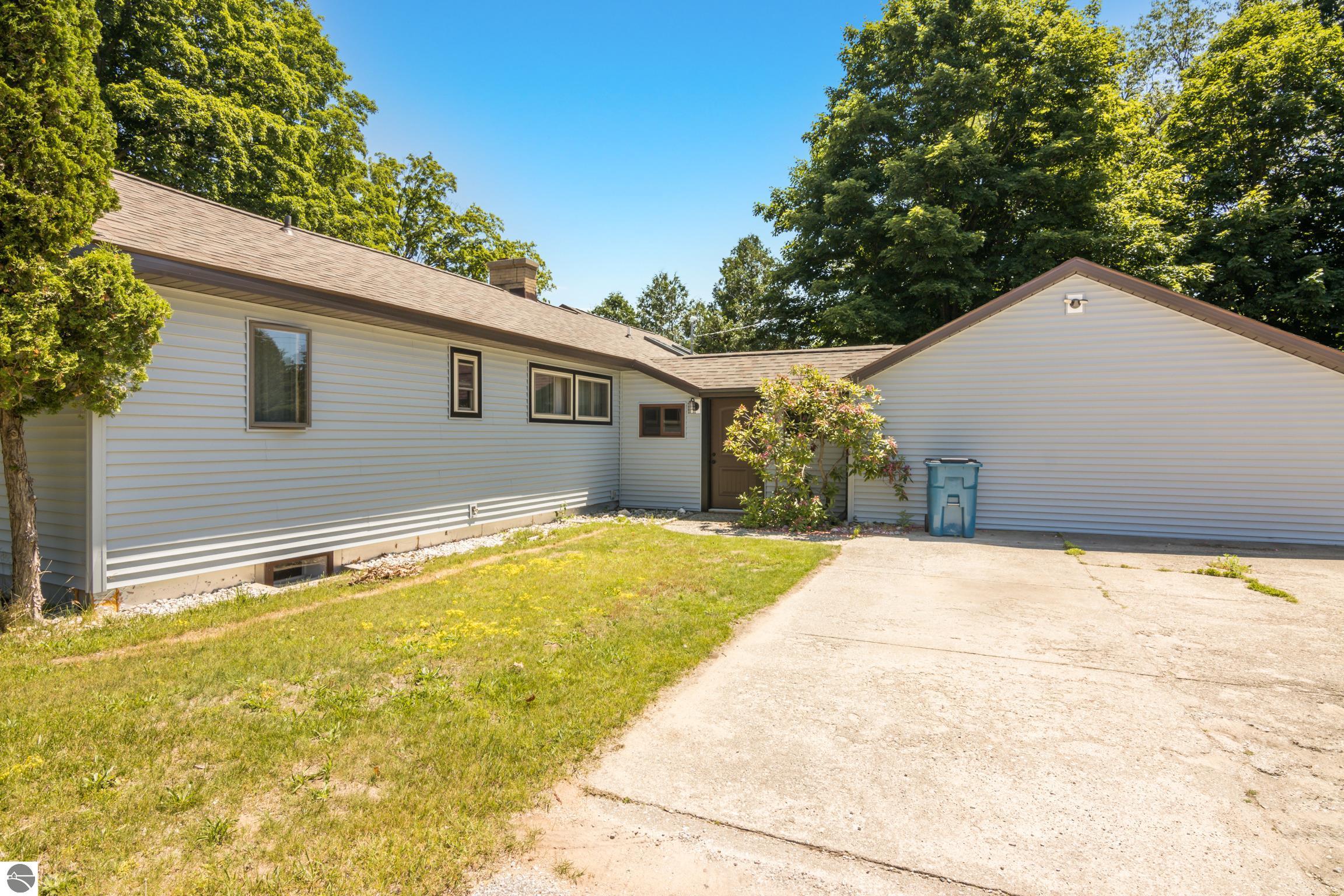 637 Crystal Avenue
