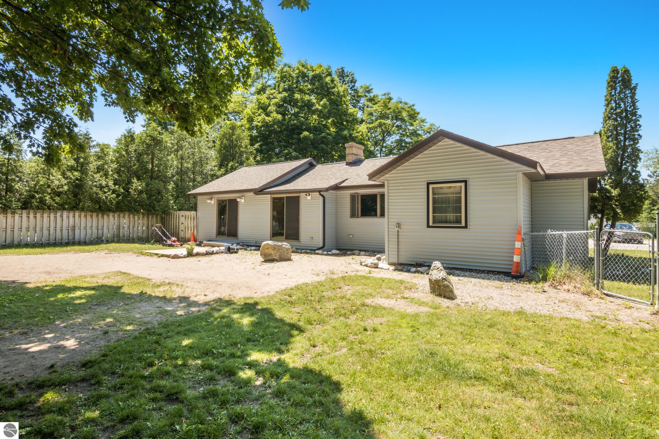 637 Crystal Avenue