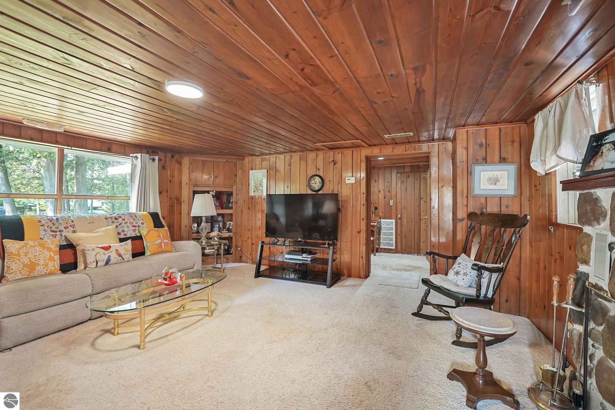 5481 Brackett Road