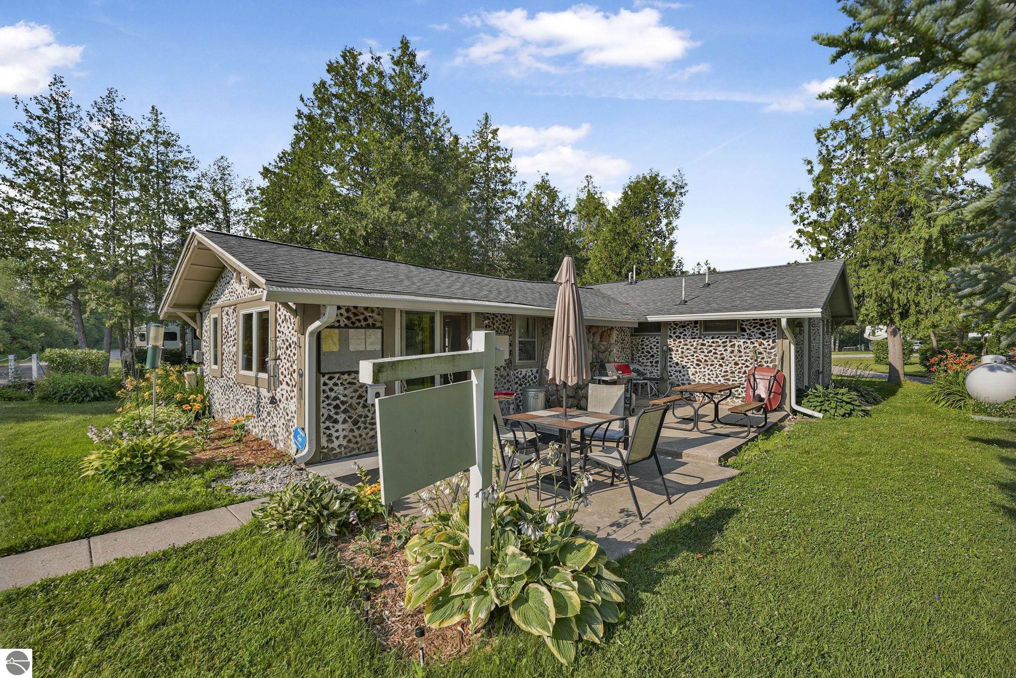5481 Brackett Road