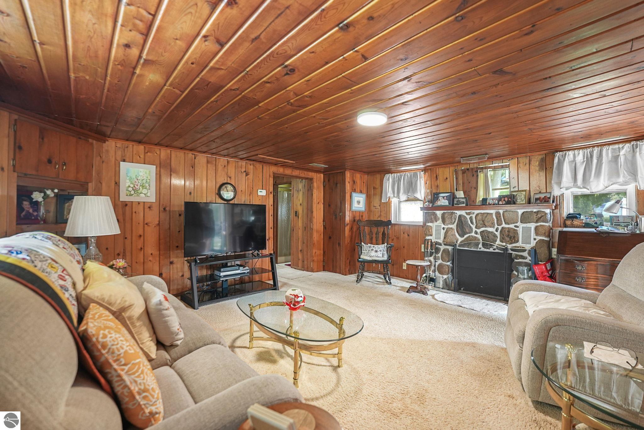5481 Brackett Road
