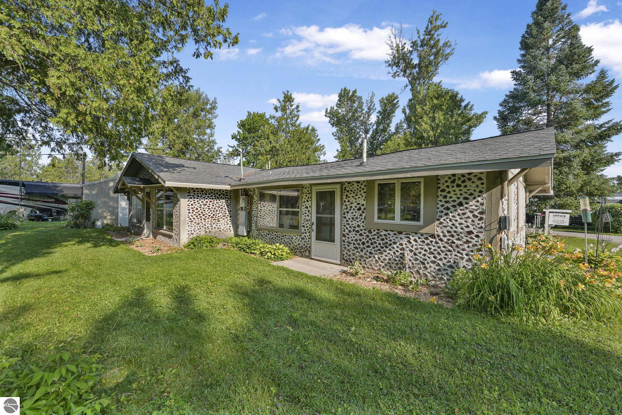 5481 Brackett Road