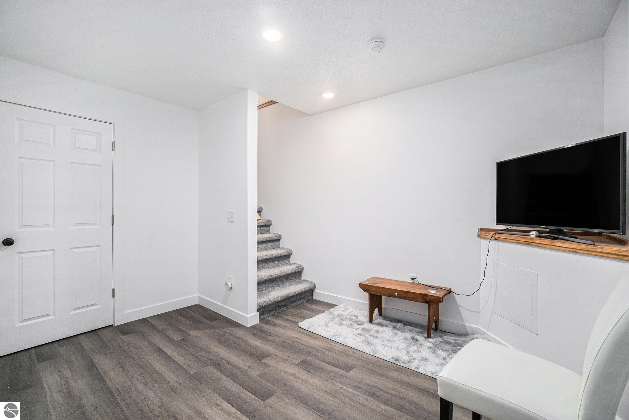 231 Thrive Boulevard # 26