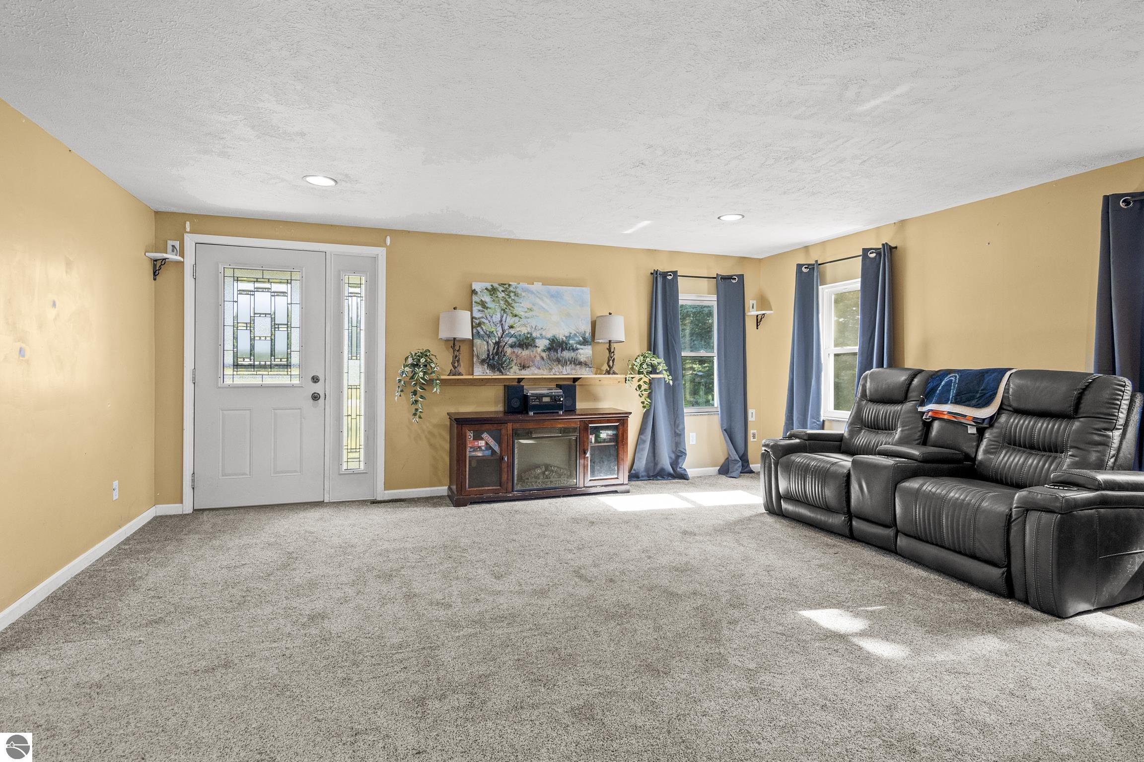 5051 W County Line Road