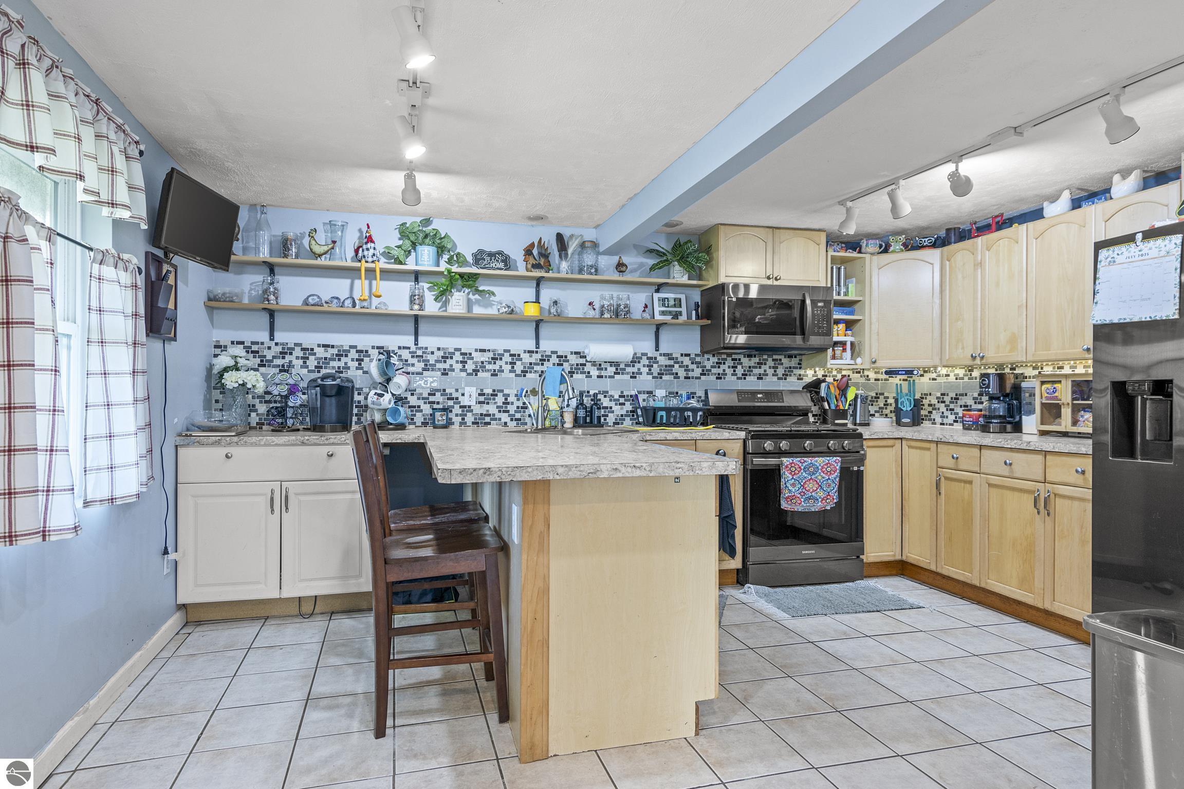 5051 W County Line Road
