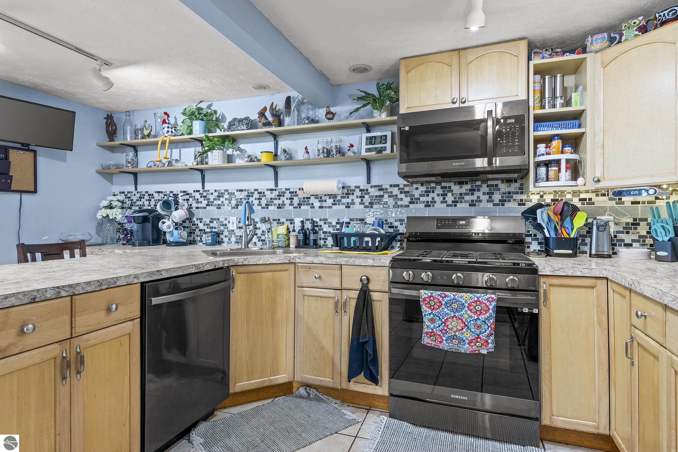 5051 W County Line Road