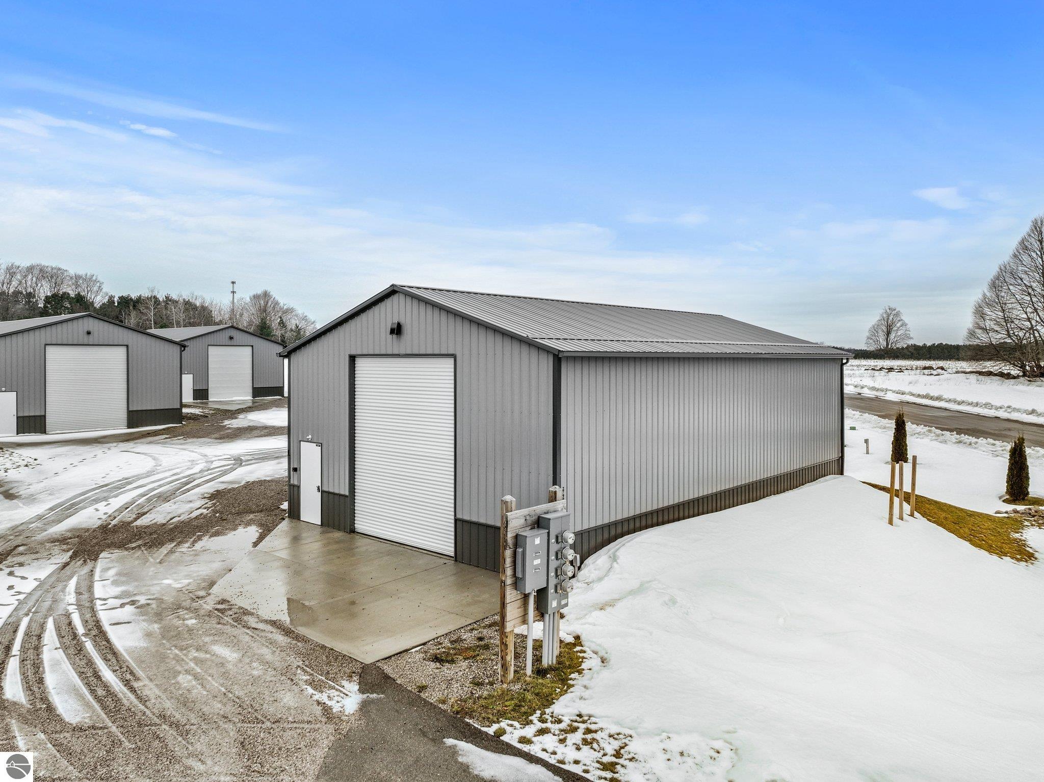 2790 Lynx Lane # 1