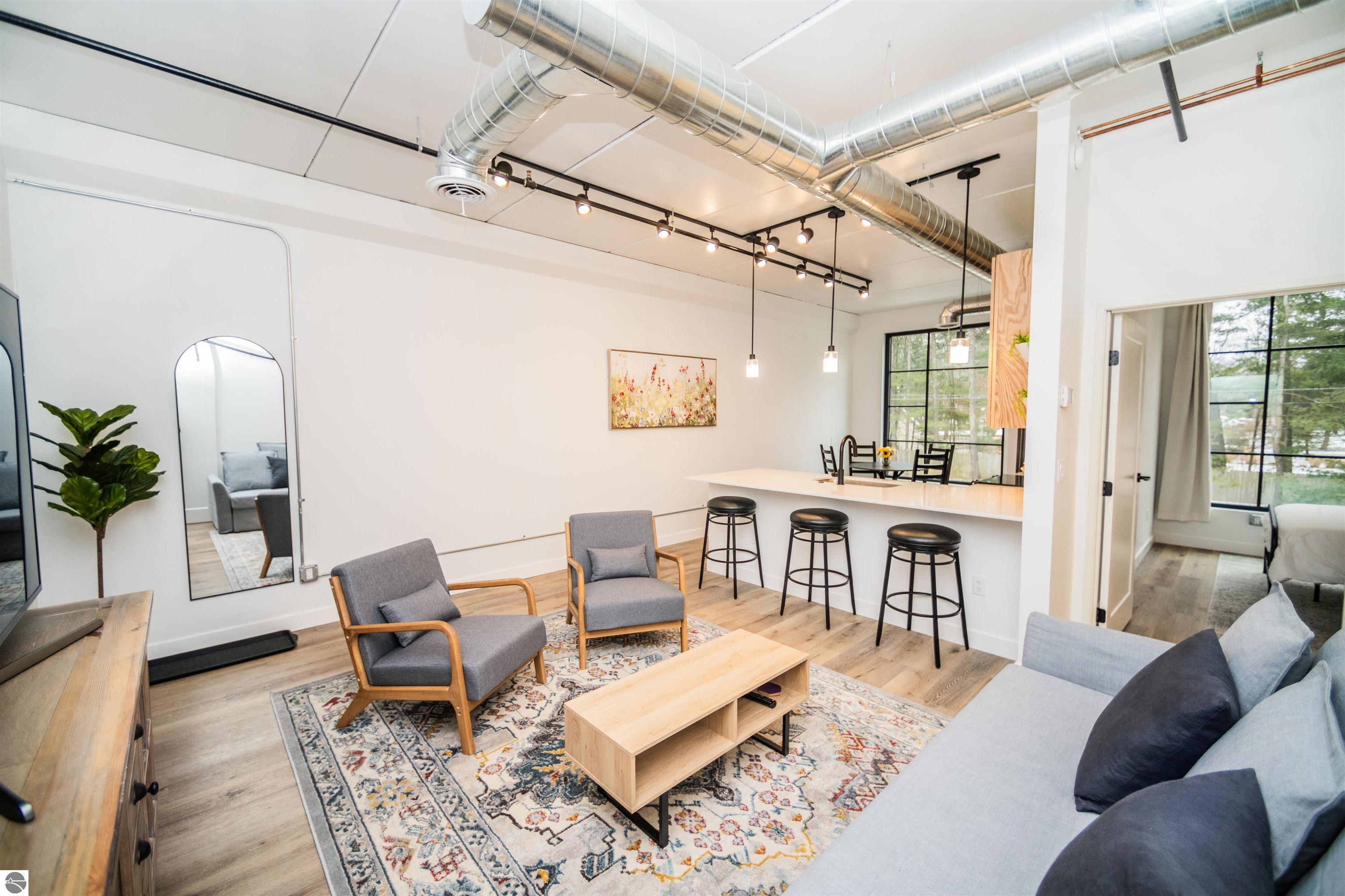 1825 E Eighth Street # 219