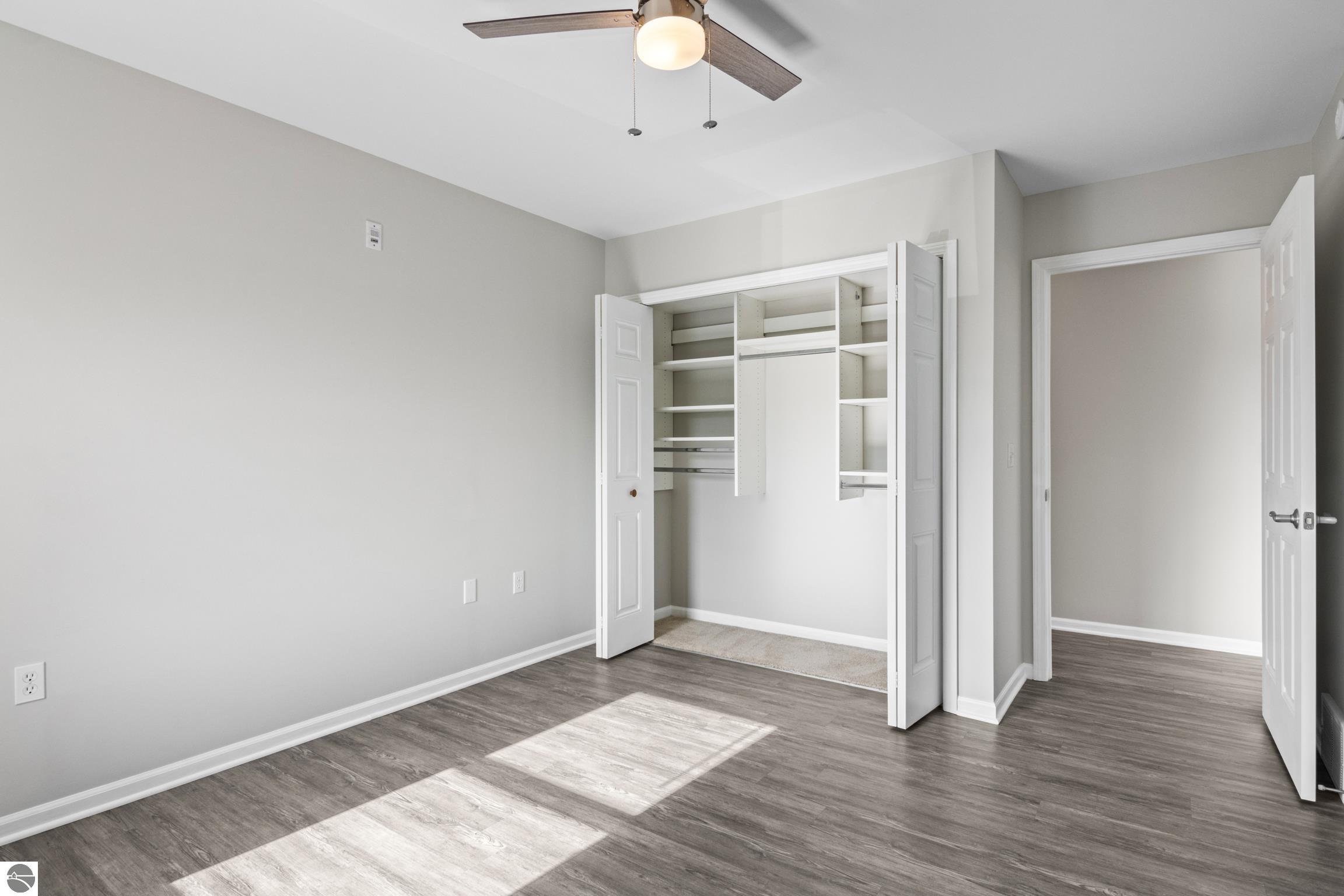 1122 Lake Ridge Drive # 201