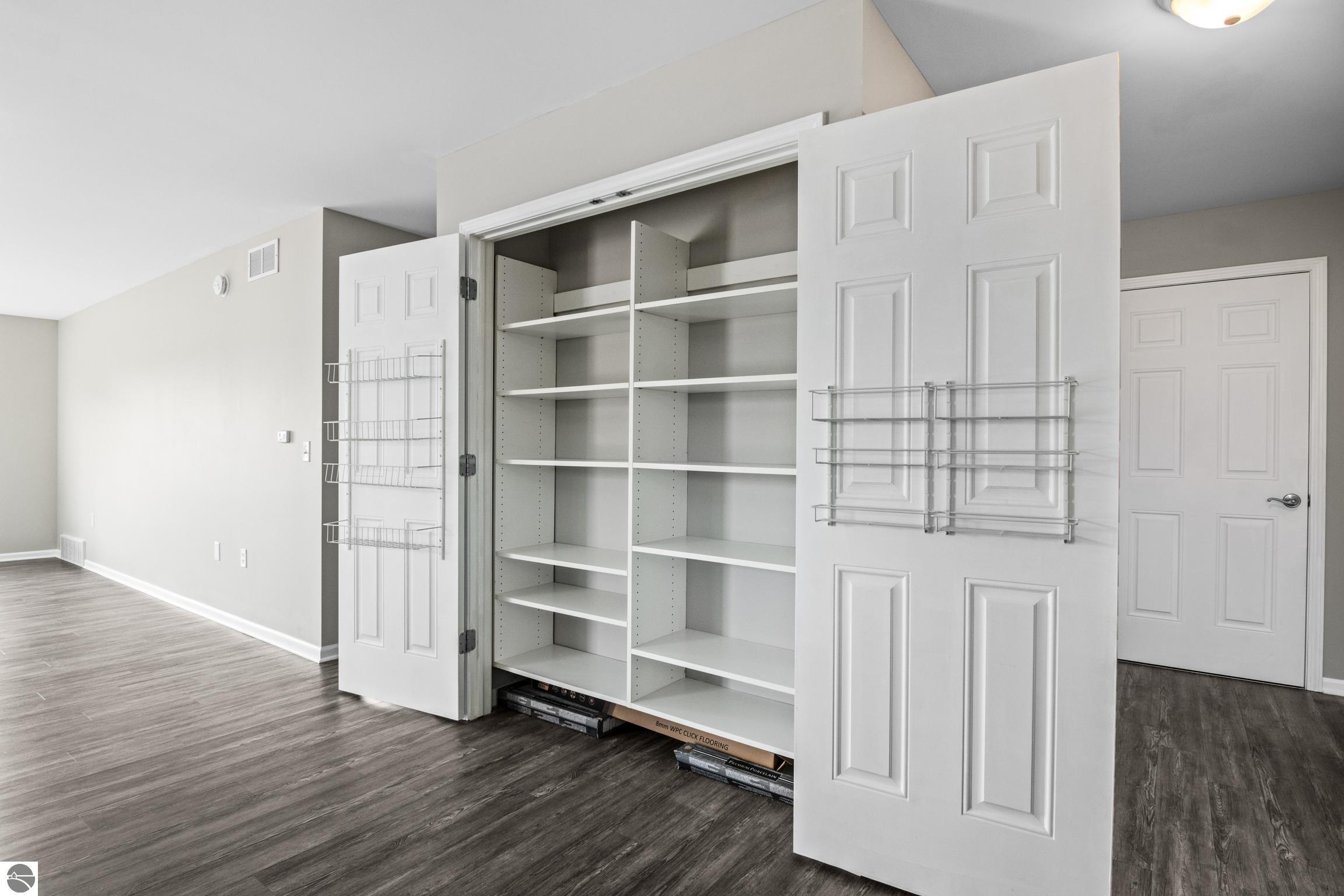 1122 Lake Ridge Drive # 201