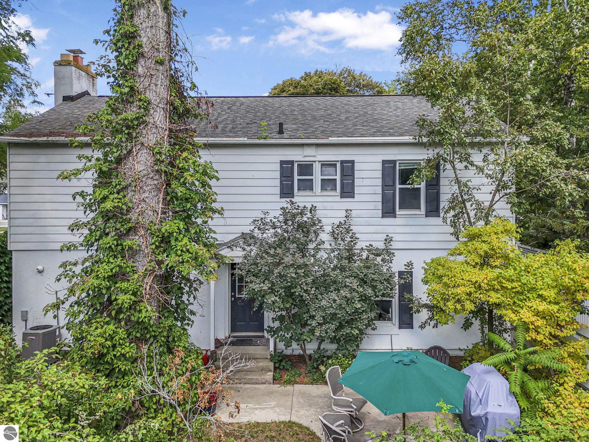 628 Sixth Street