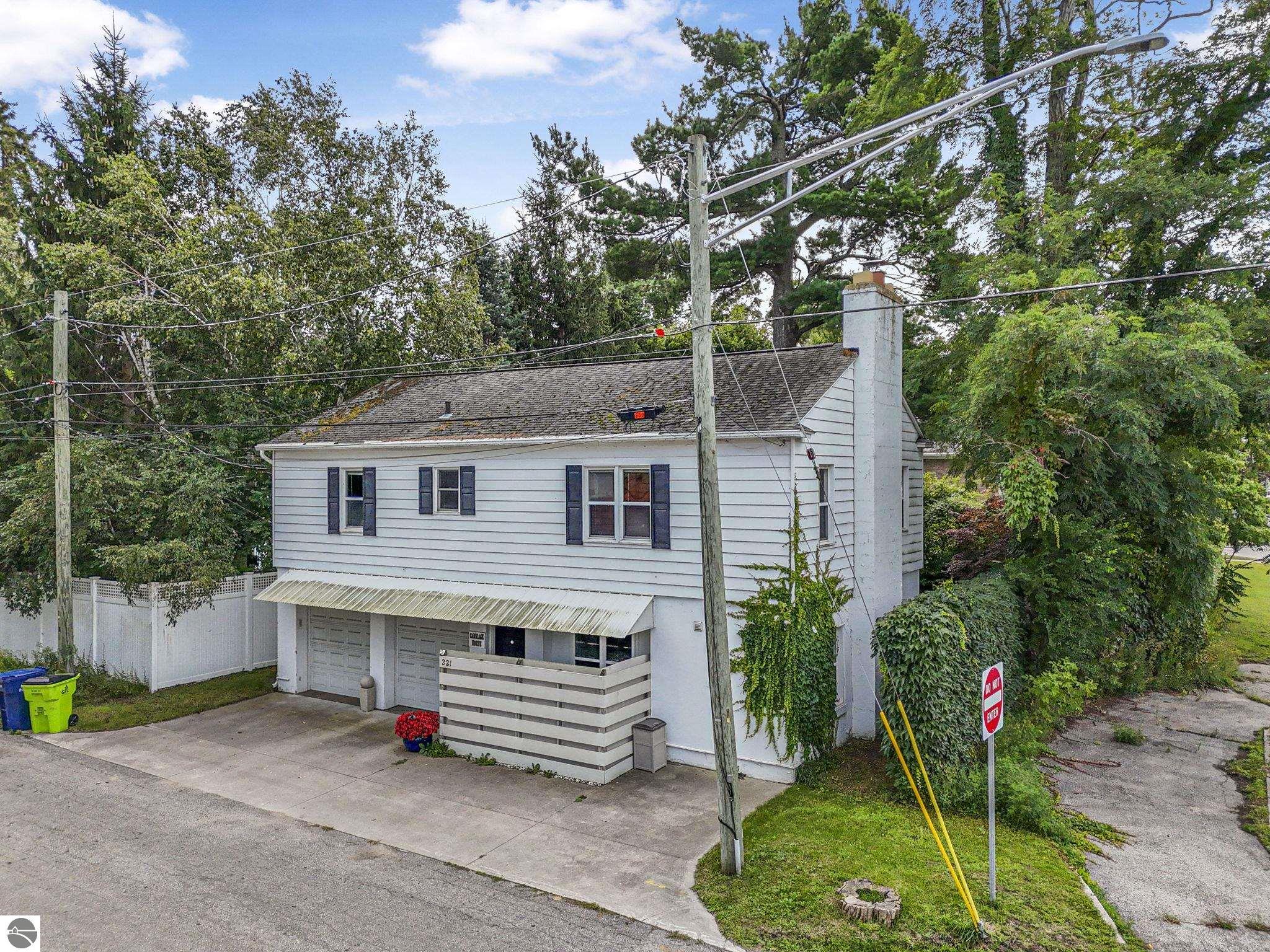 628 Sixth Street