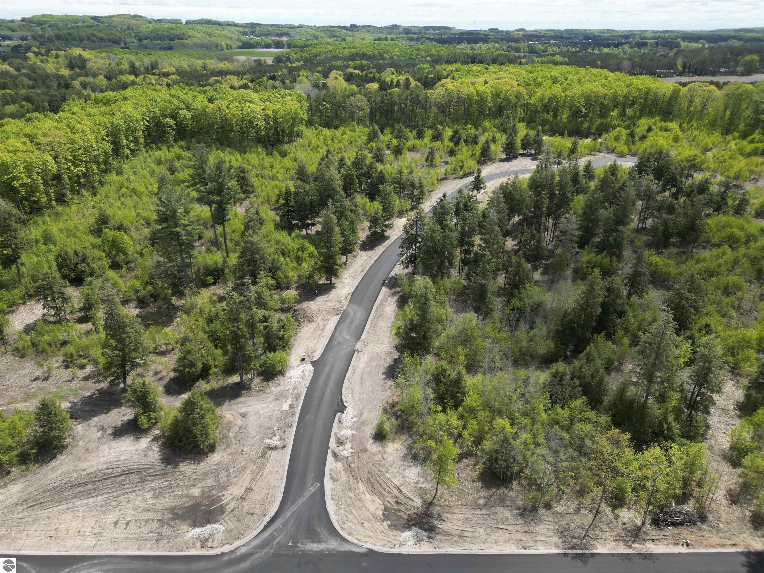 8886 Hemlock Hill Drive