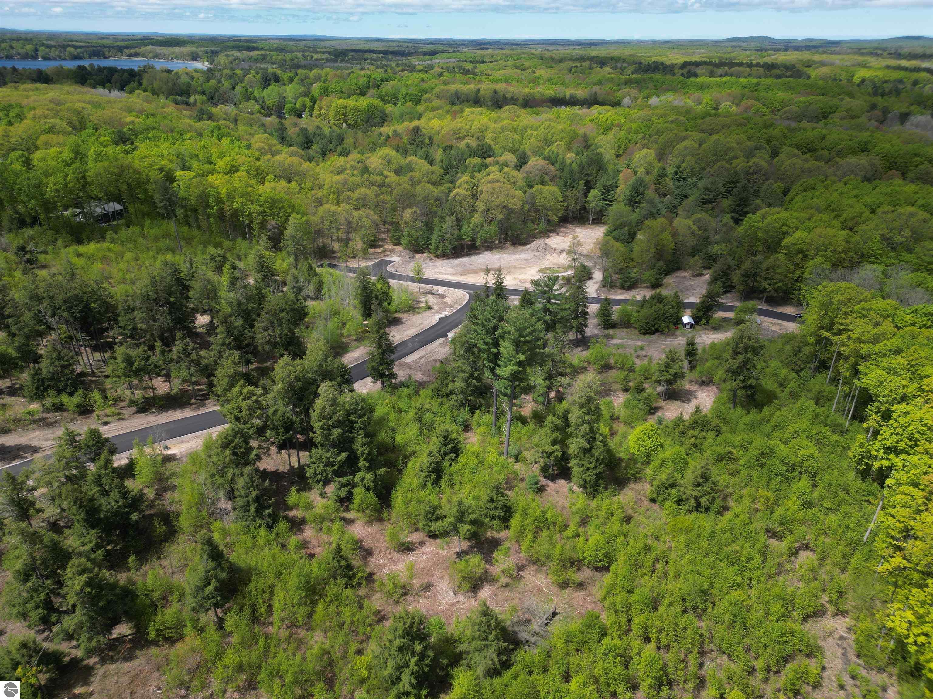 8886 Hemlock Hill Drive