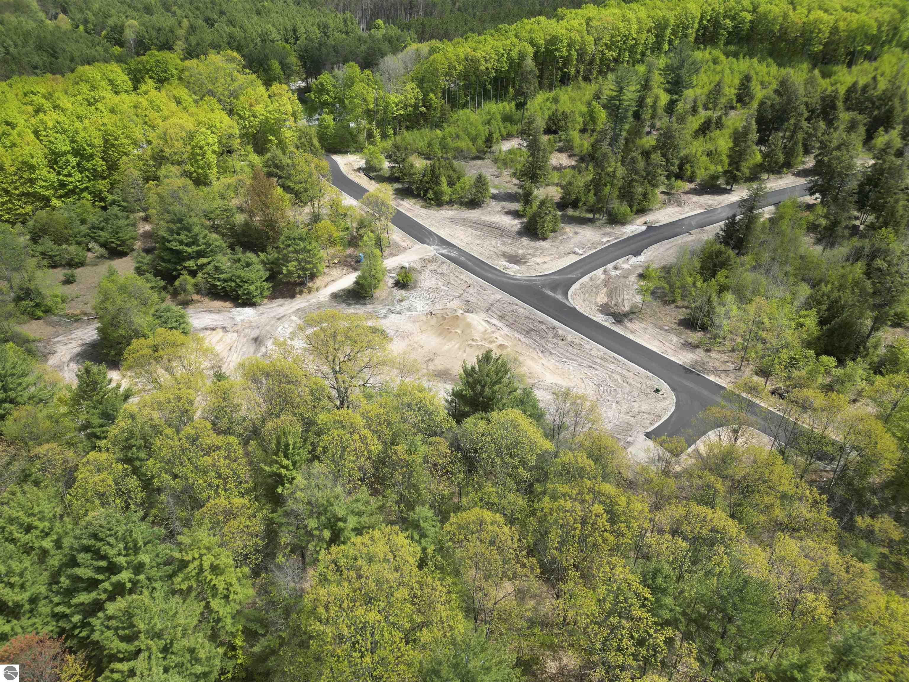 8910 Hemlock Hill Drive