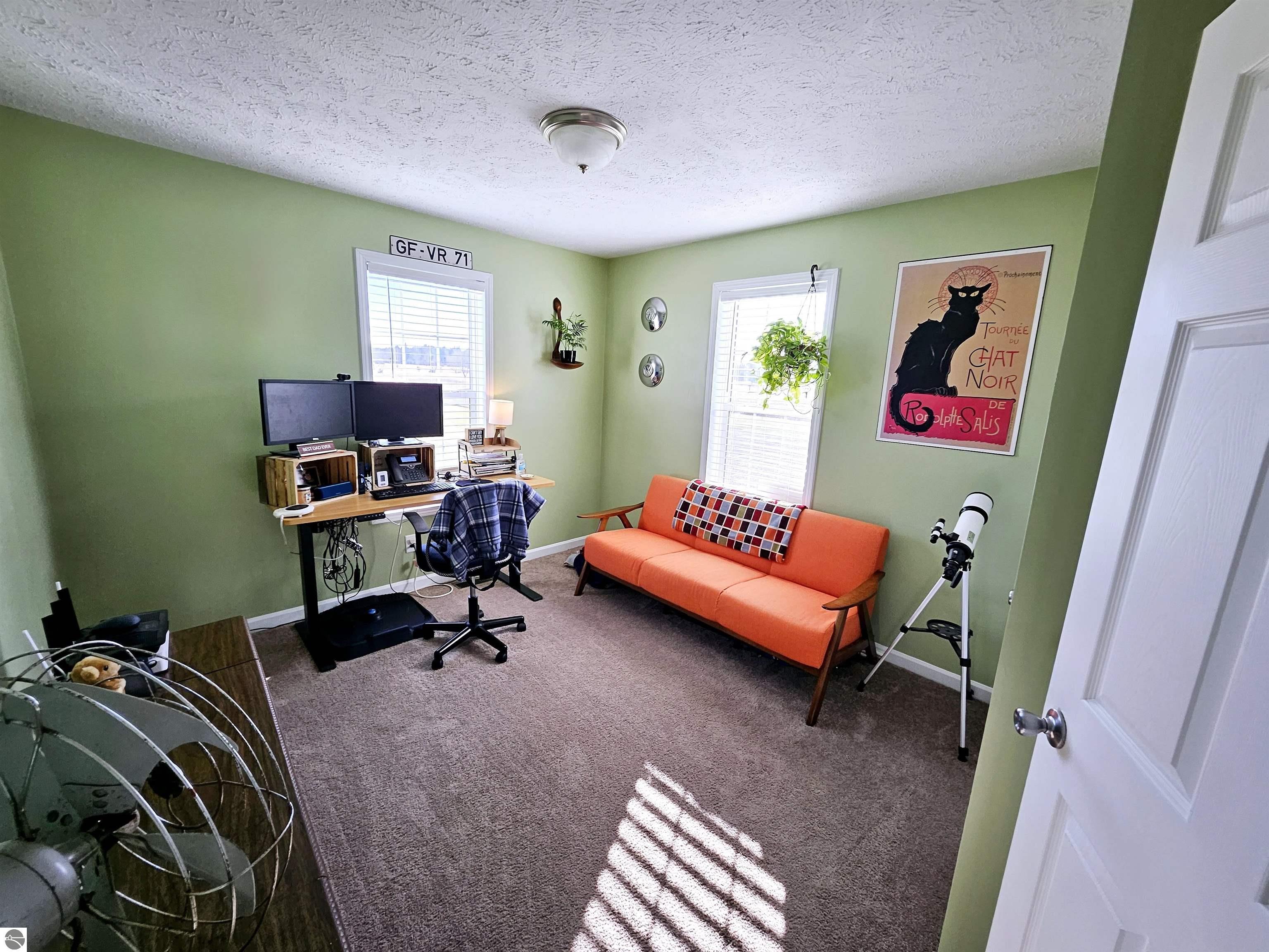 371 SW Grouse Drive