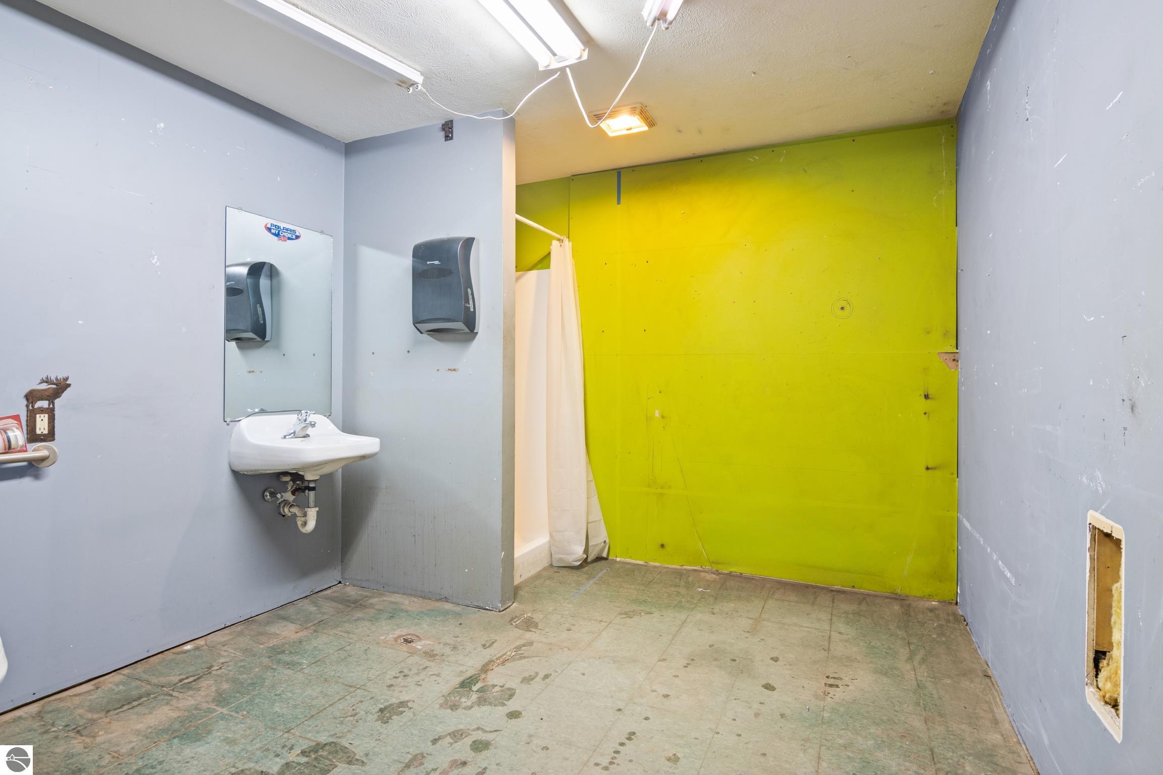 12100 S Plowman Road