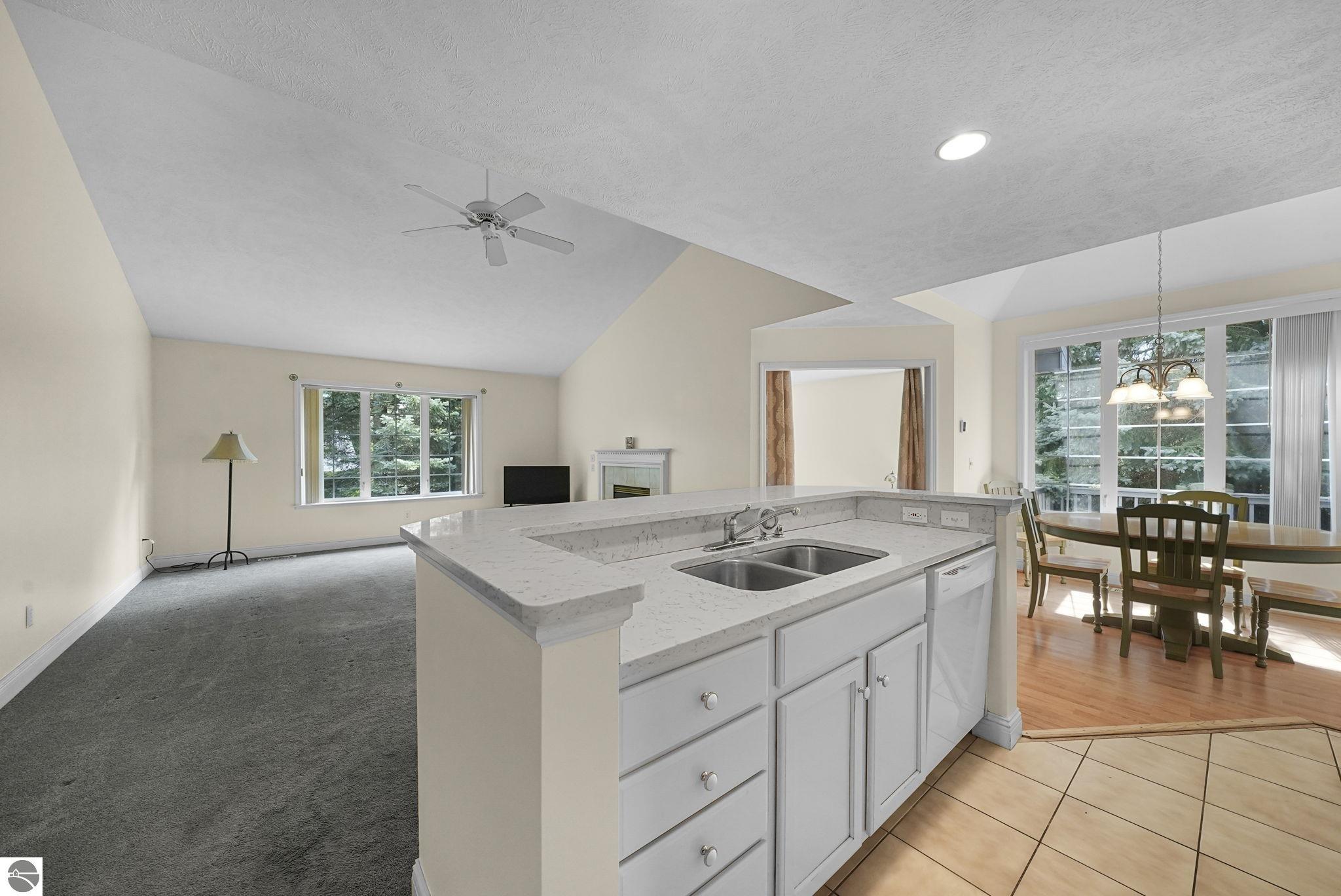 12053 S Elk Run