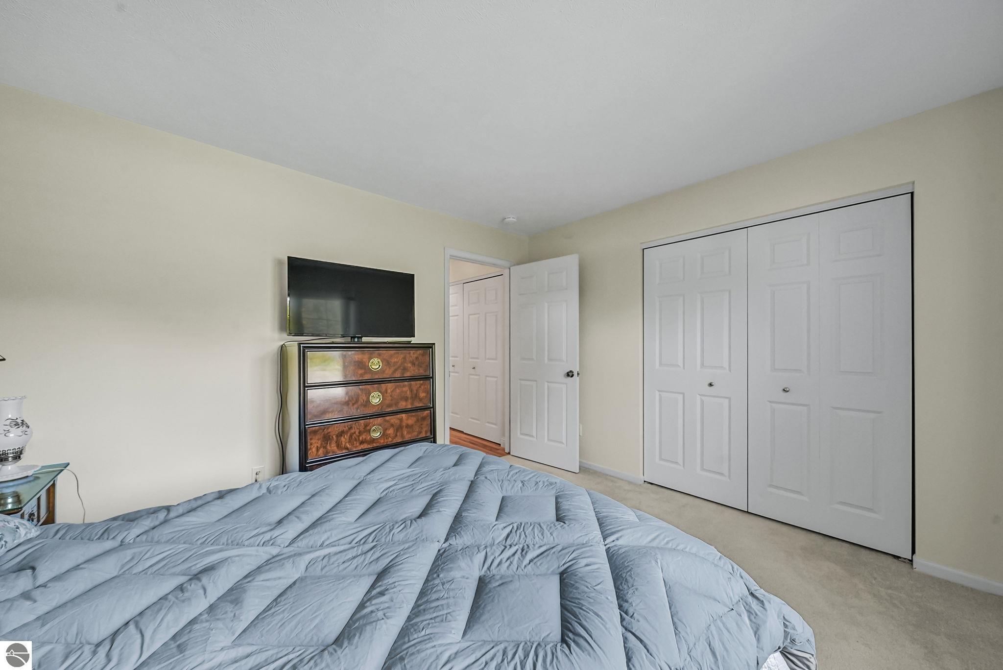 12053 S Elk Run