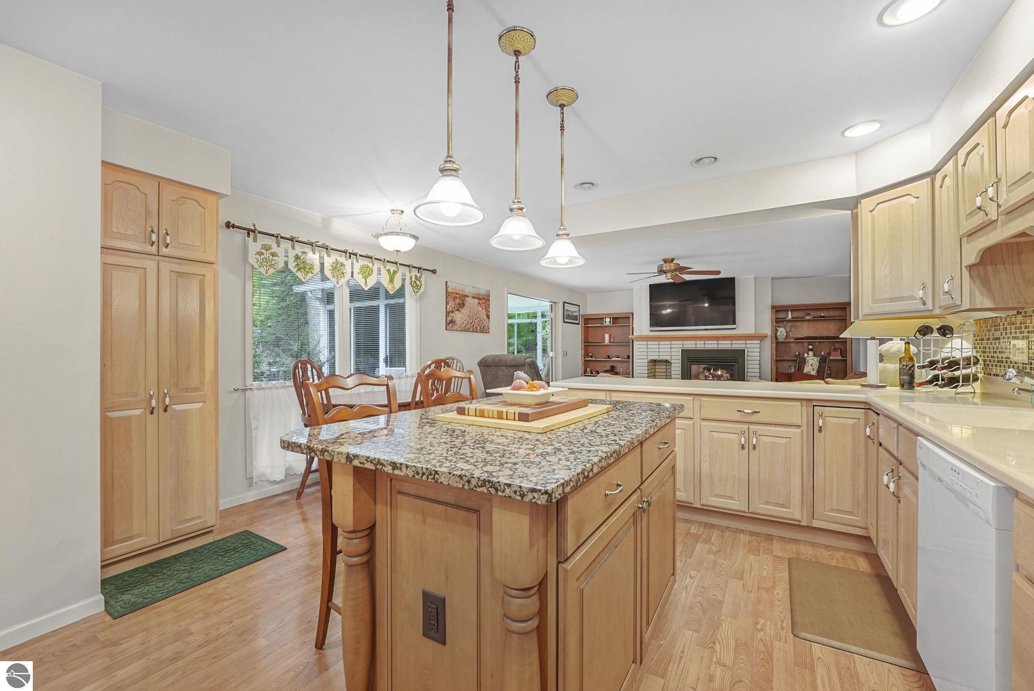 100 Maple Avenue, Frankfort