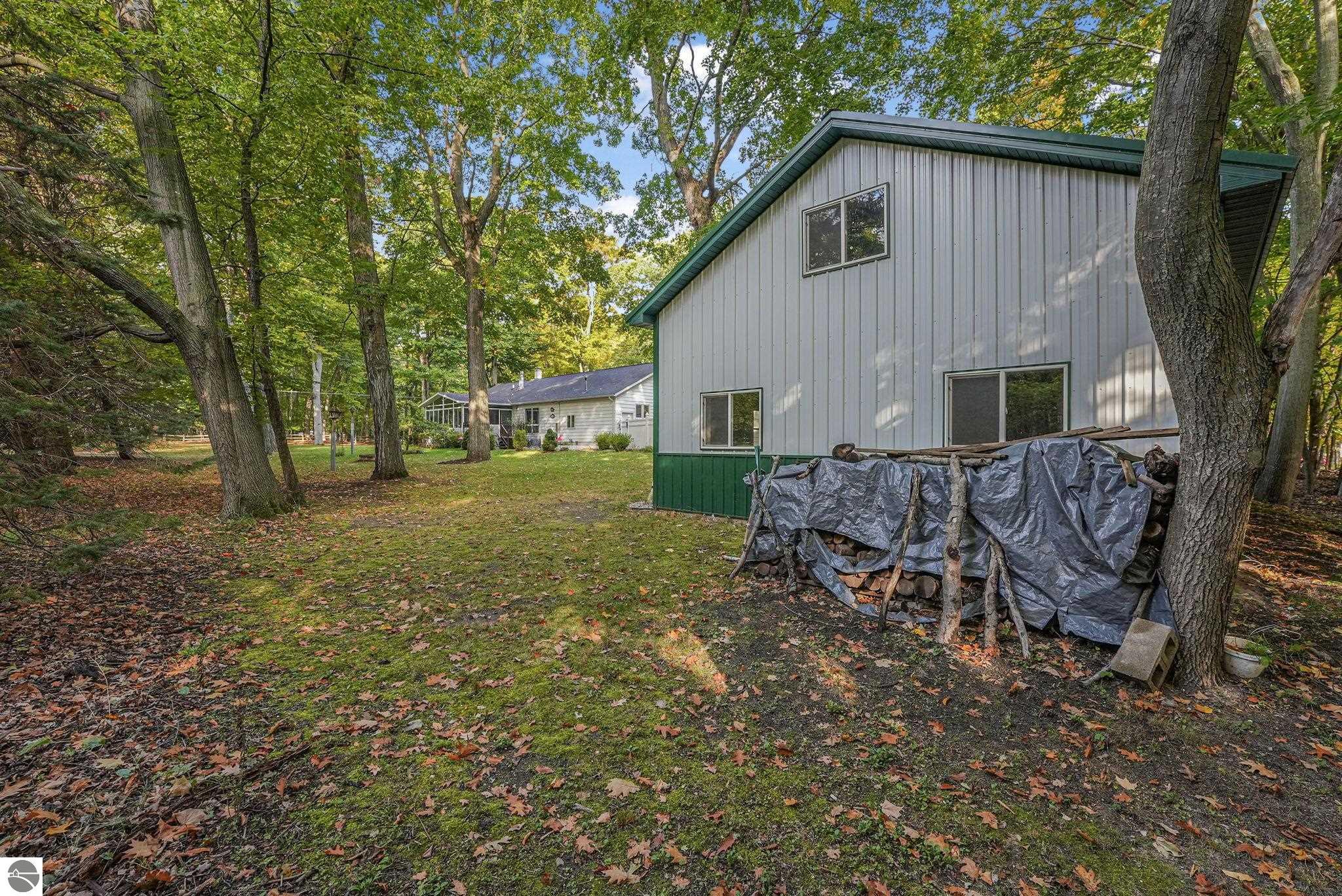 100 Maple Avenue, Frankfort