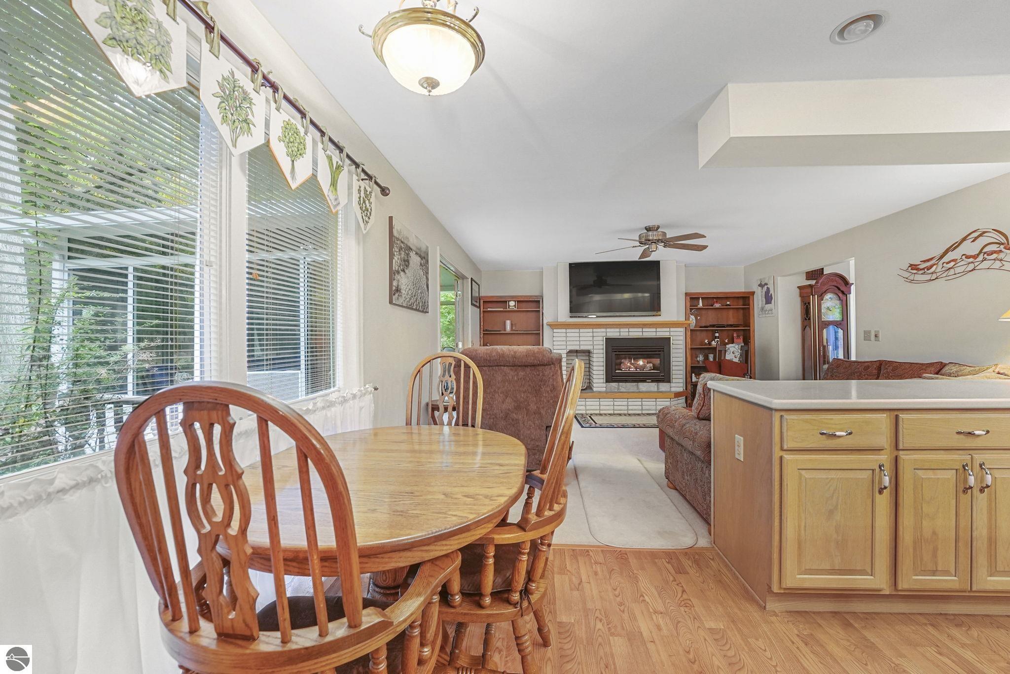 100 Maple Avenue, Frankfort
