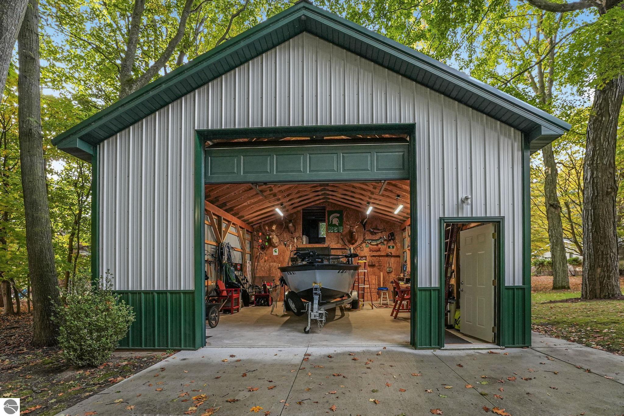 100 Maple Avenue, Frankfort