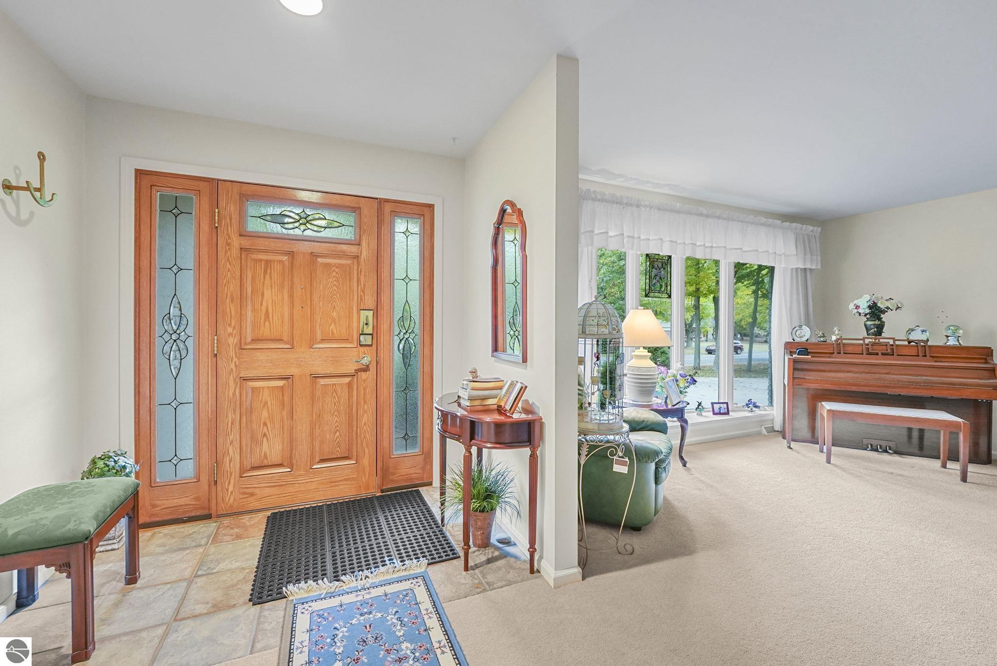 100 Maple Avenue, Frankfort