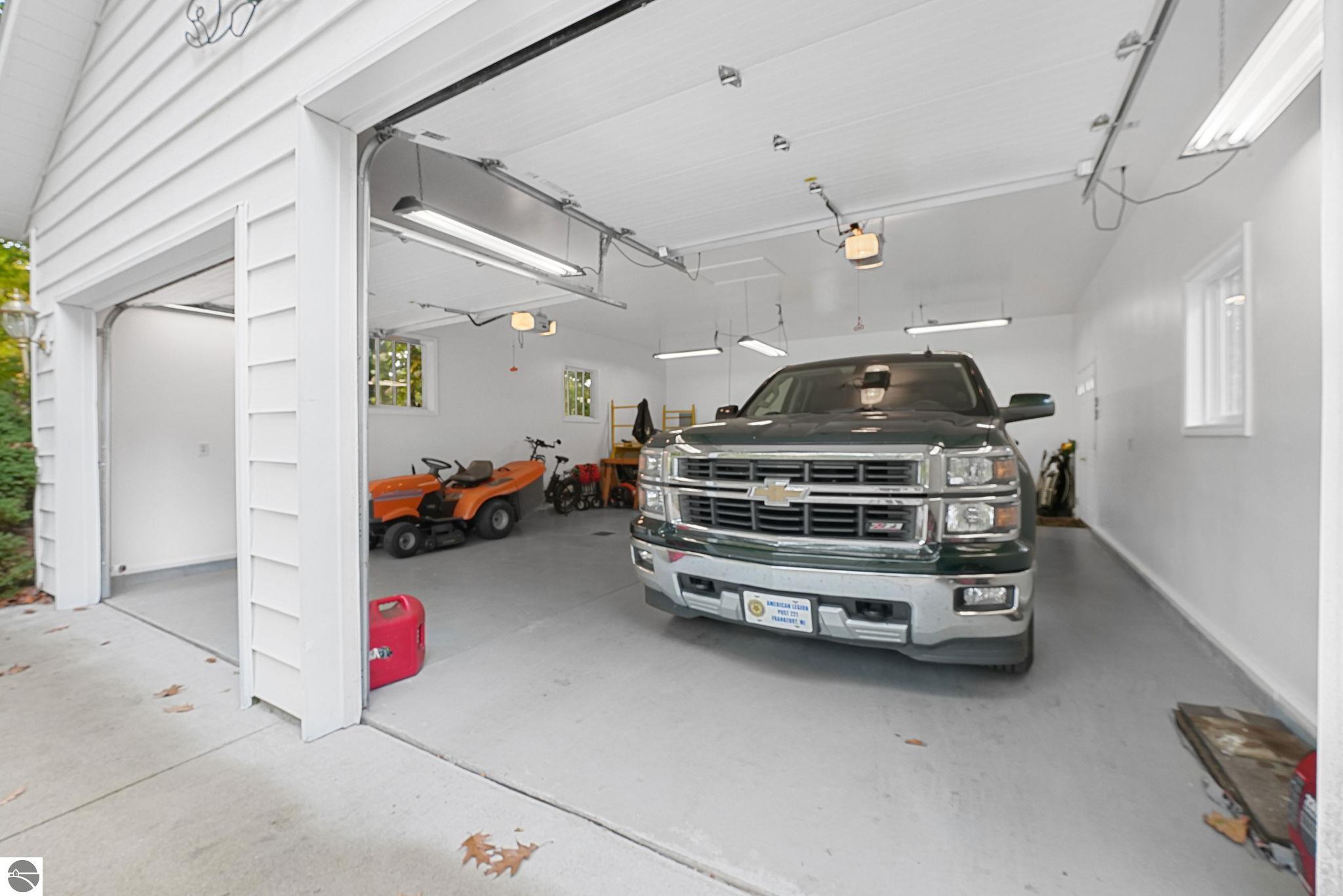 100 Maple Avenue, Frankfort