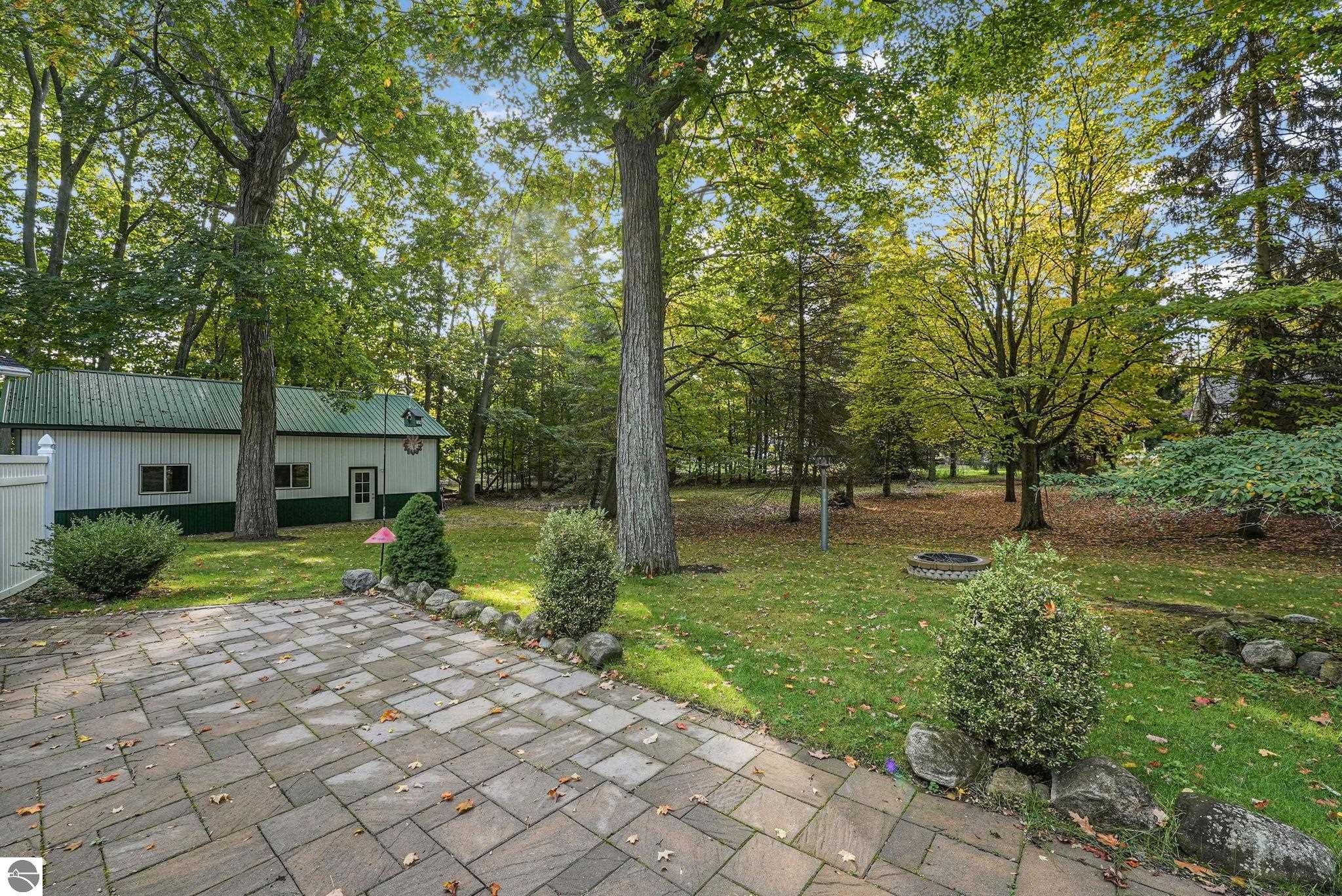 100 Maple Avenue, Frankfort