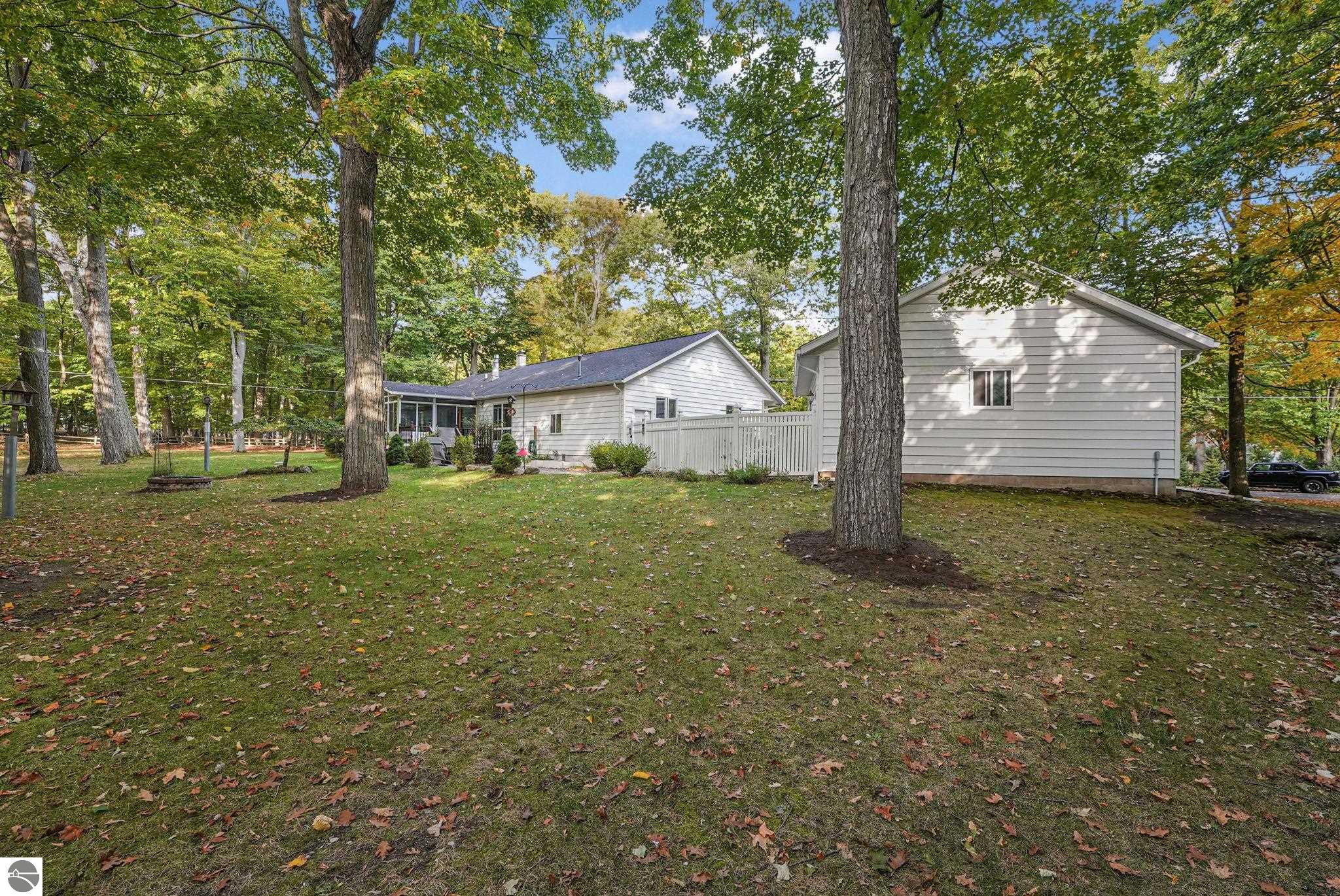 100 Maple Avenue, Frankfort