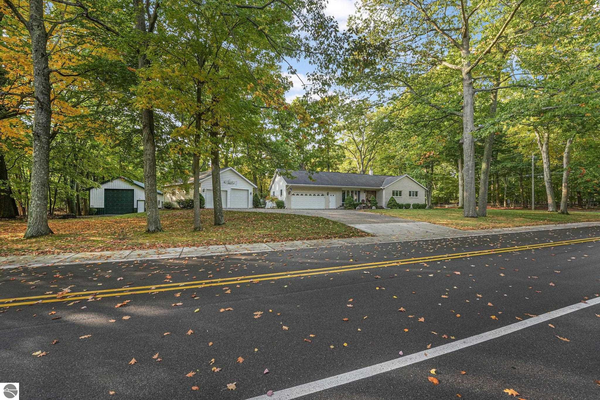 100 Maple Avenue, Frankfort