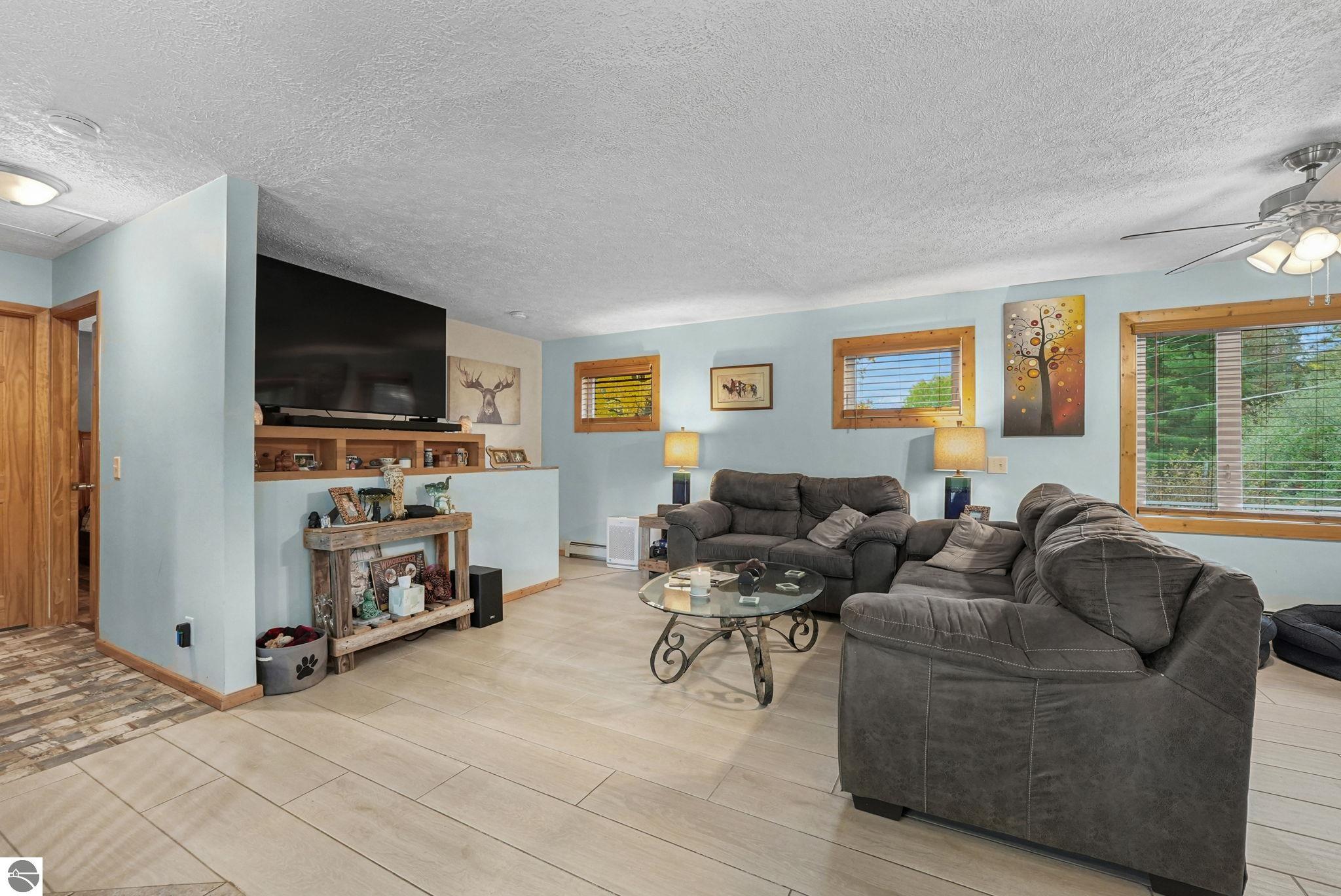 4537 Westridge Drive