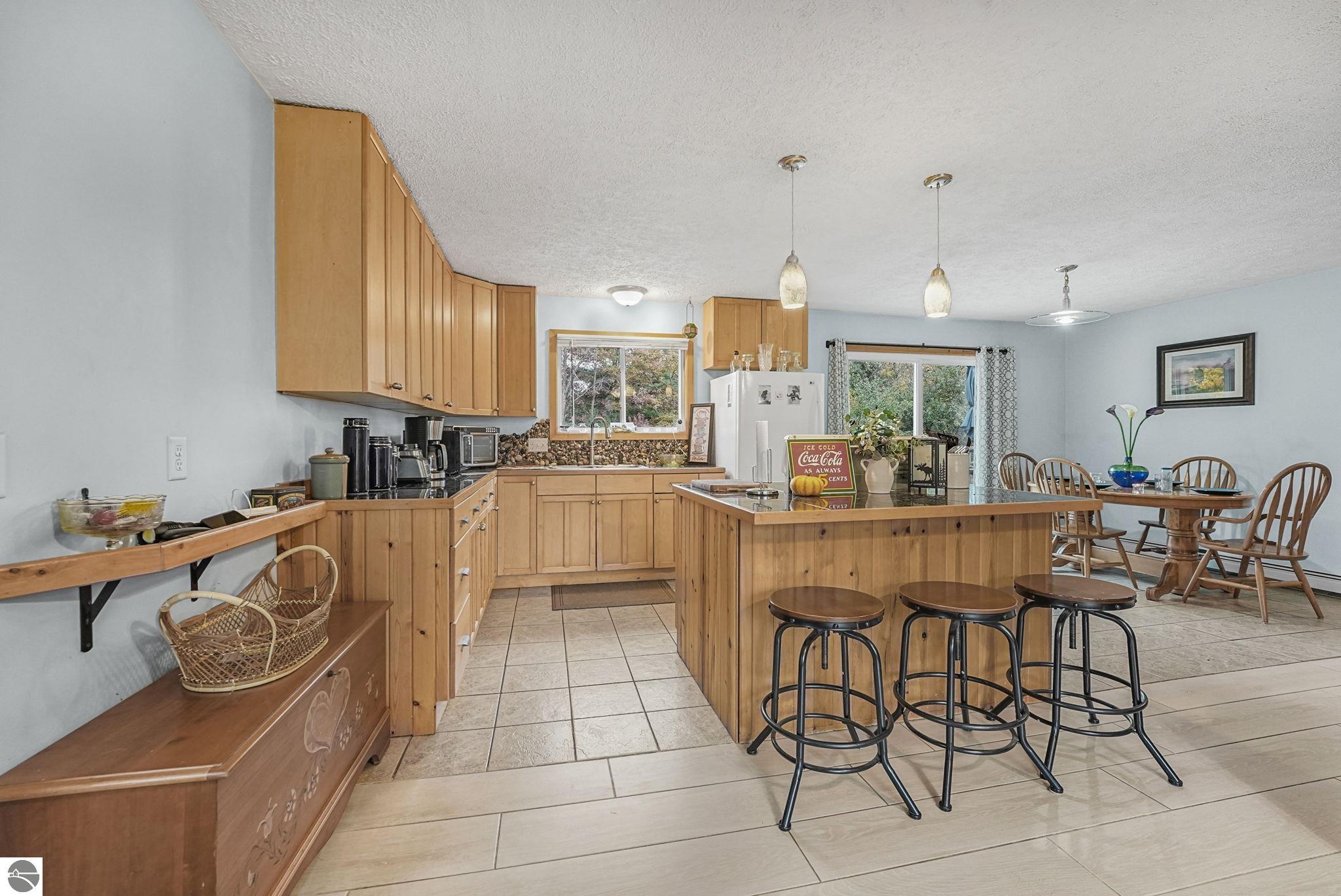 4537 Westridge Drive